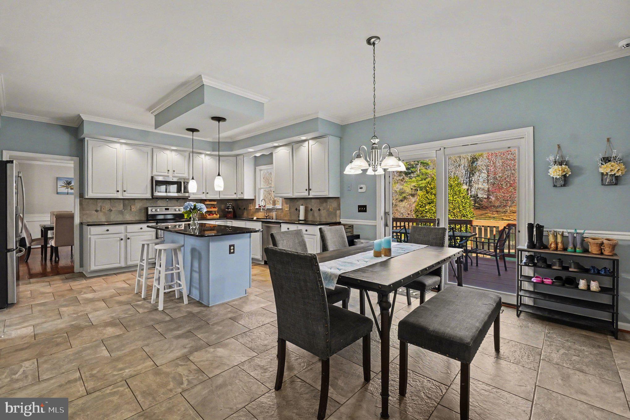 BURGUNDY FARMS - Residential