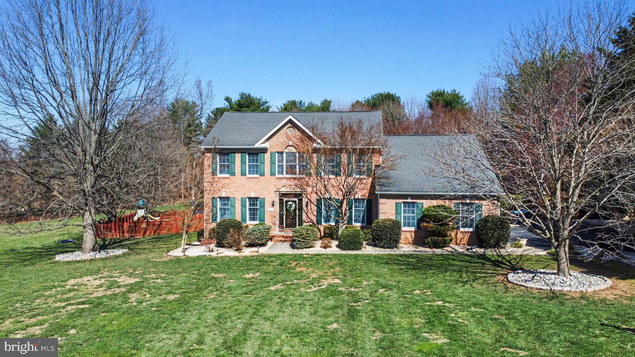 BURGUNDY FARMS - Residential