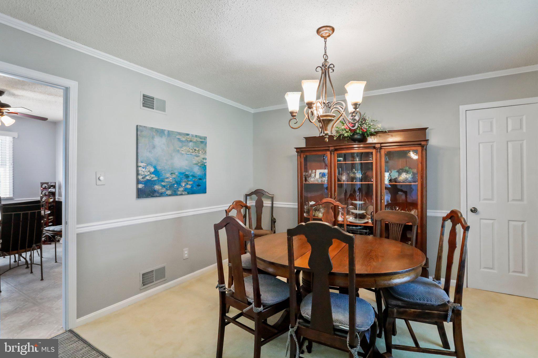 MAR WIN MANOR - Residential