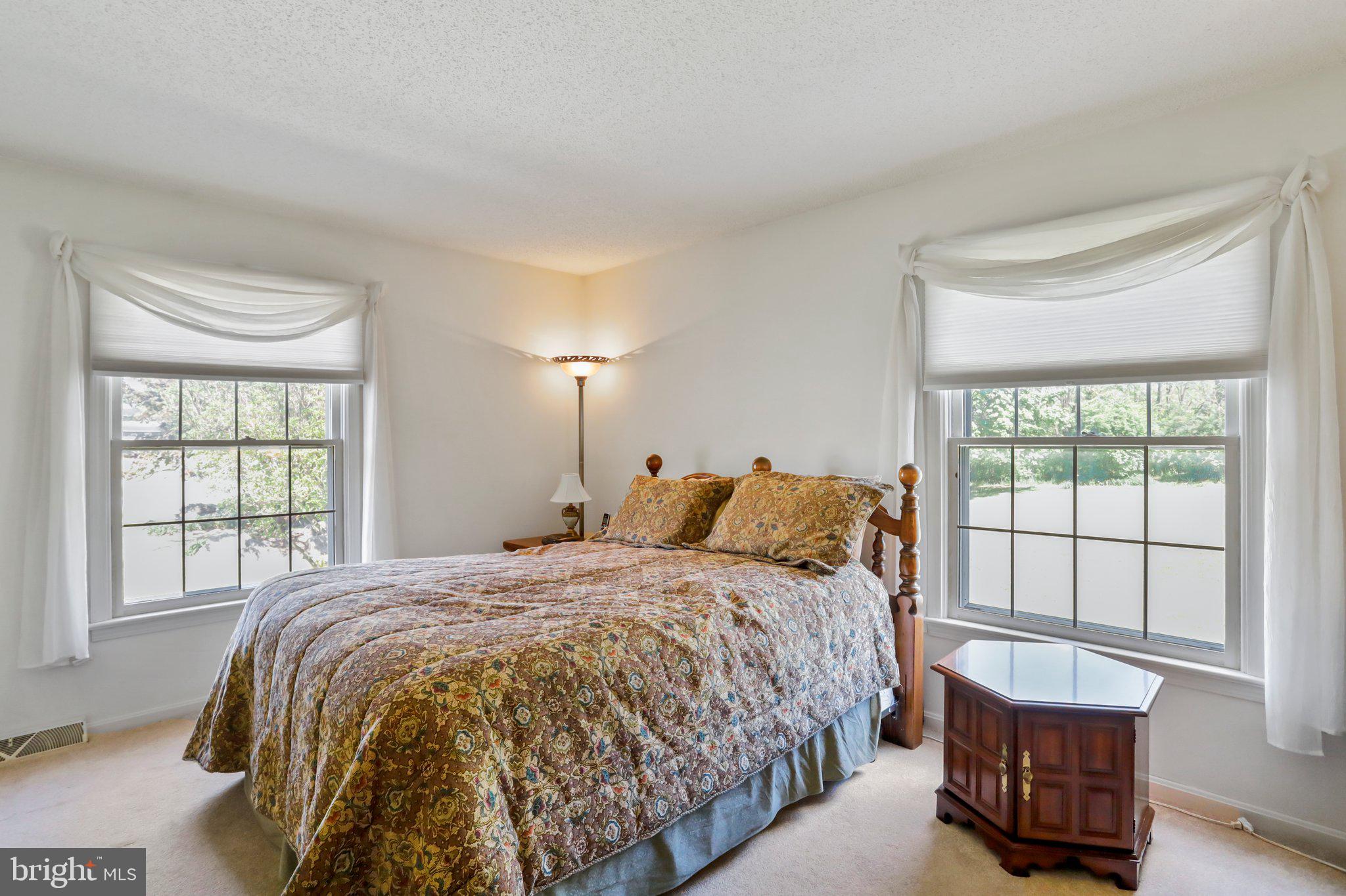 MAR WIN MANOR - Residential