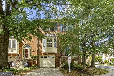 8017 TREVOR PLACE VIENNA VA 22182