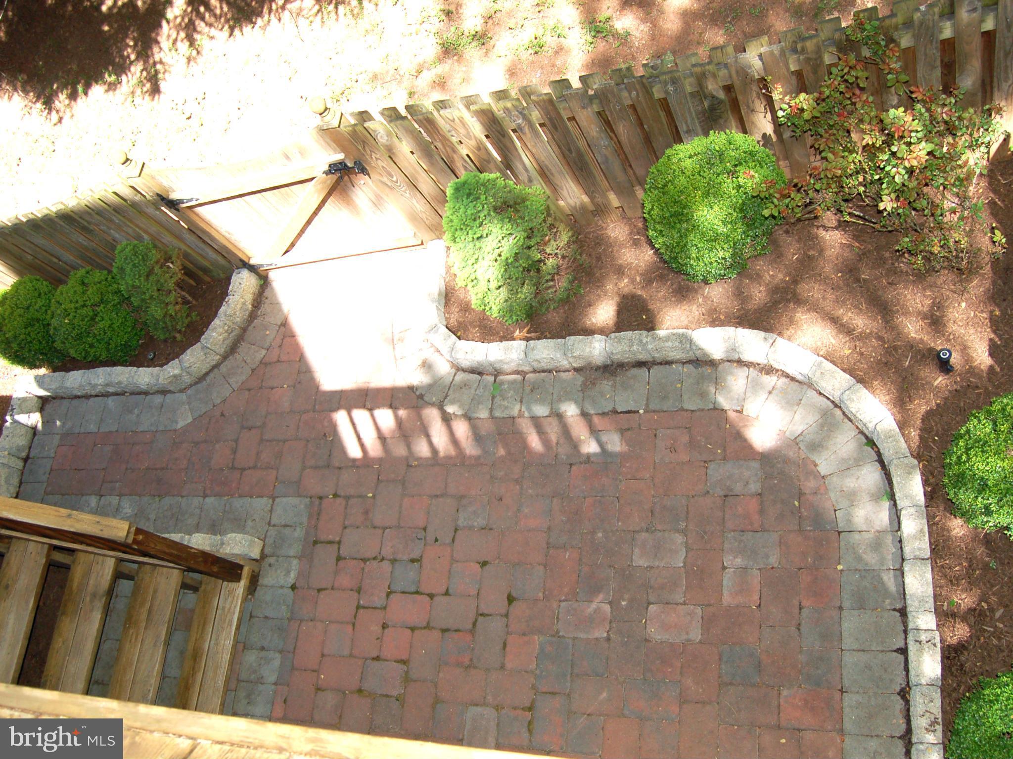 PENDERBROOK - Residential