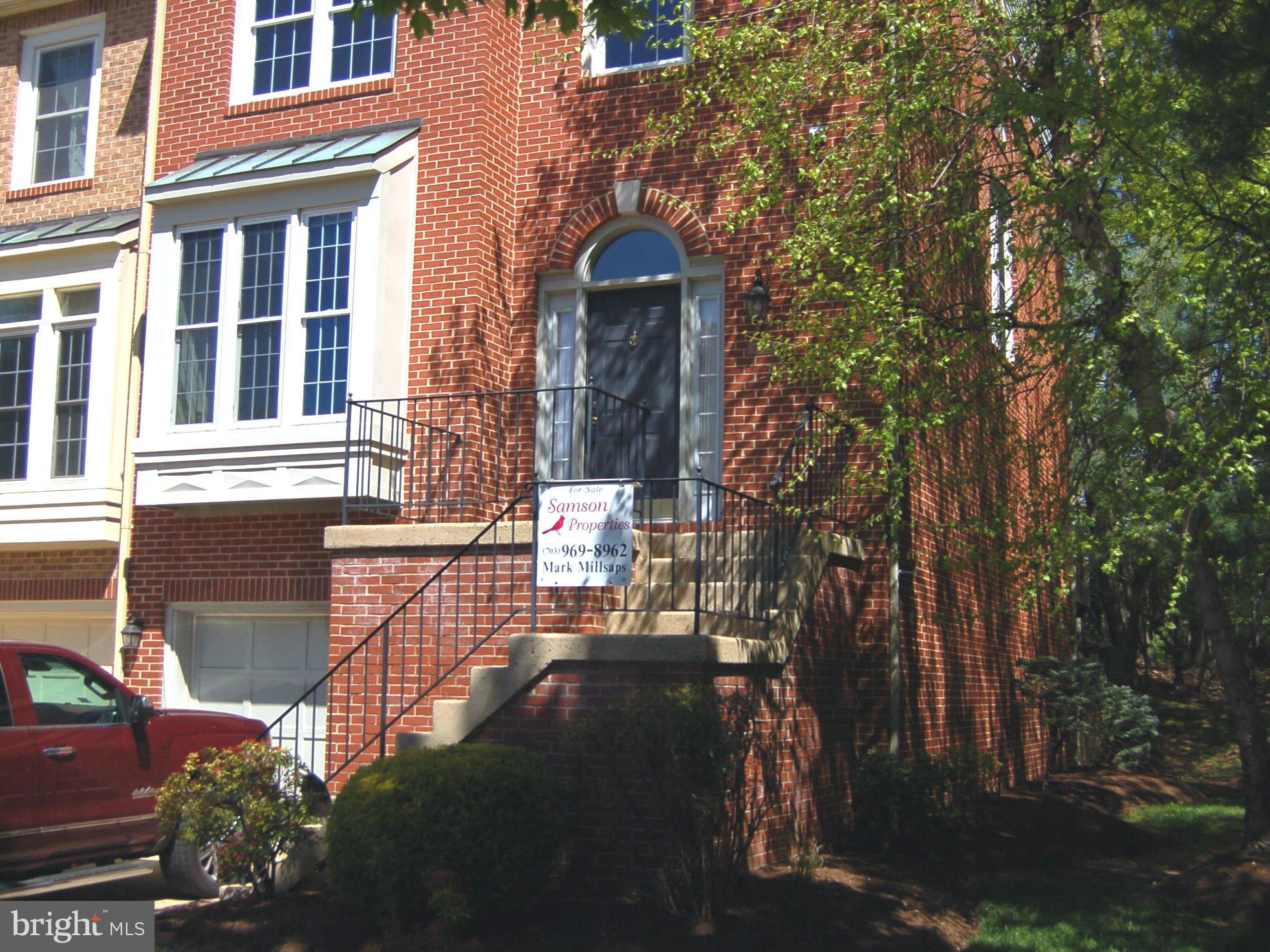 PENDERBROOK - Residential