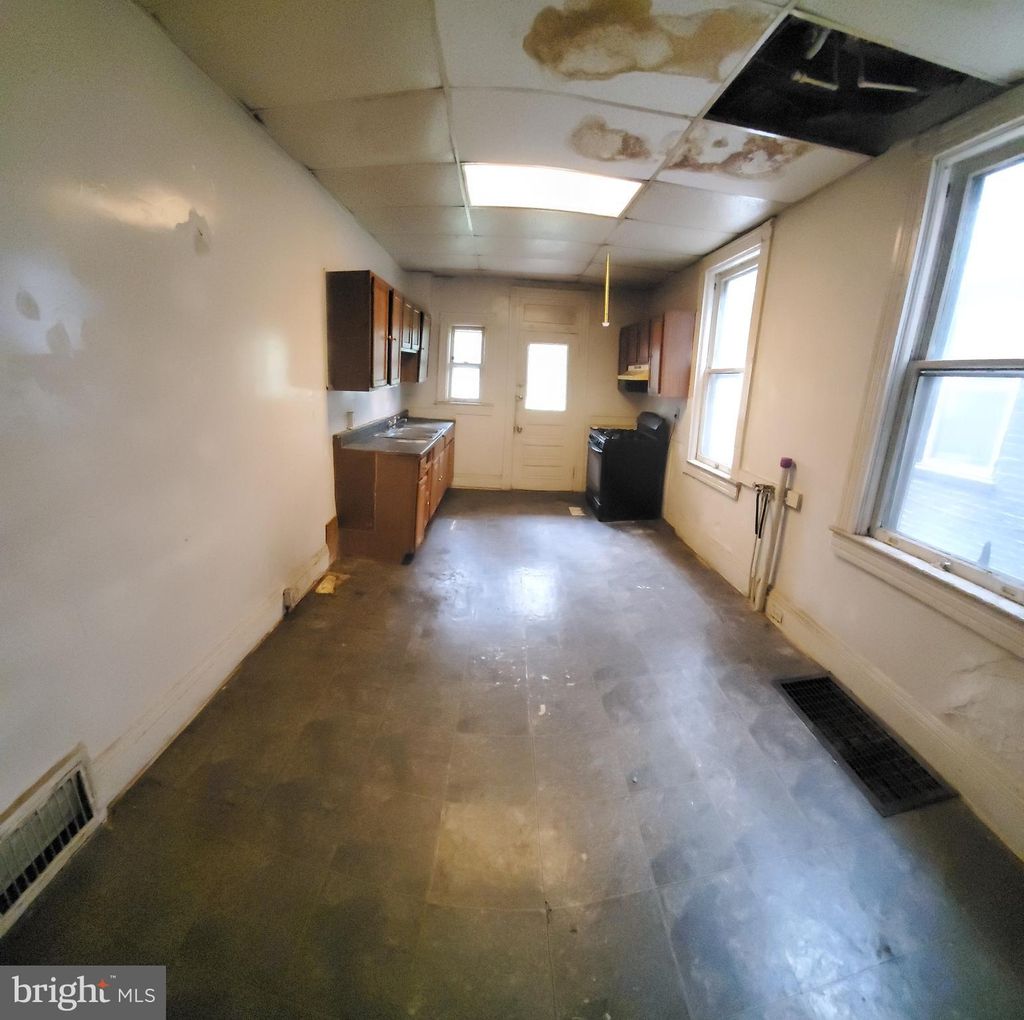 Photo of 454 Manor Street, Lancaster, PA 17603 (MLS # PALA2056256)