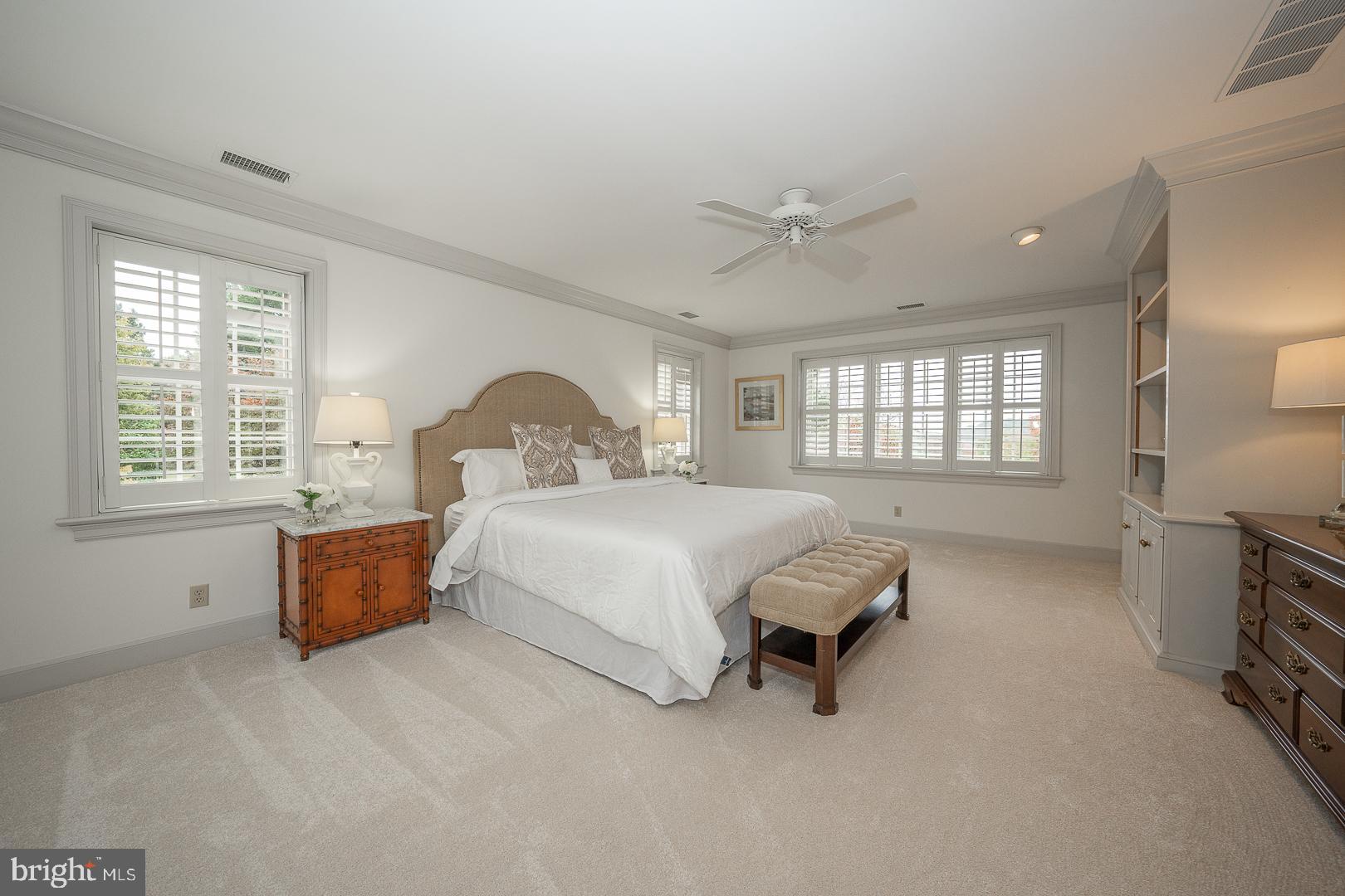 RADNOR HUNT - Residential
