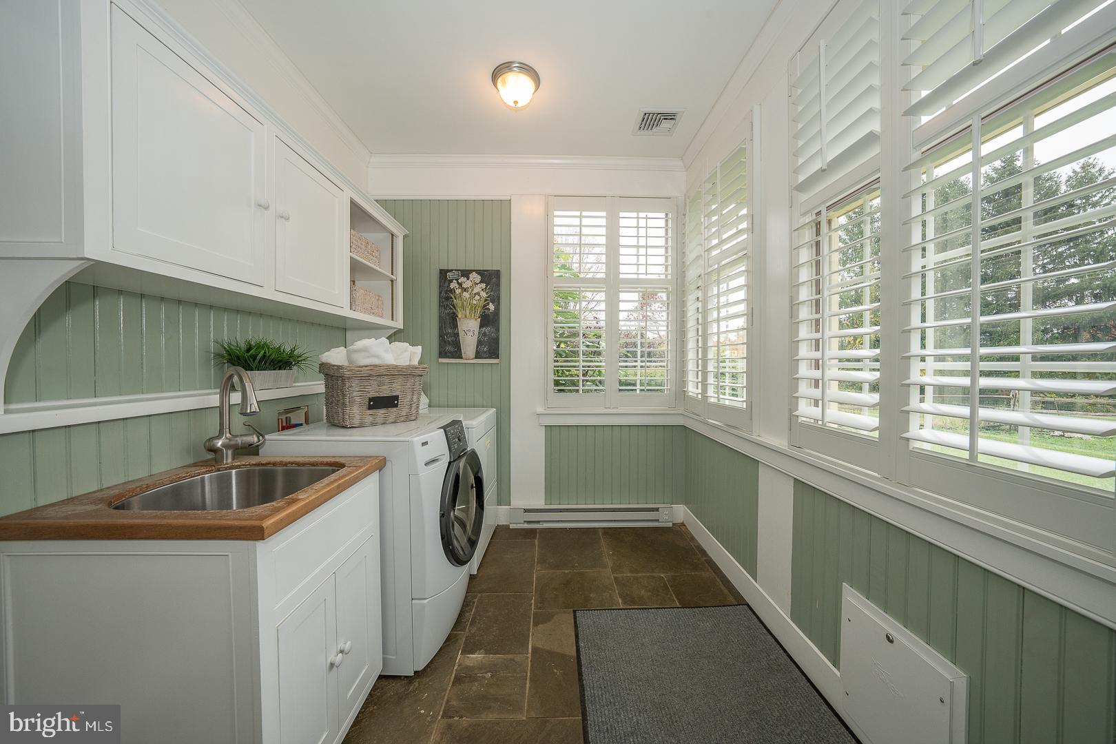 RADNOR HUNT - Residential