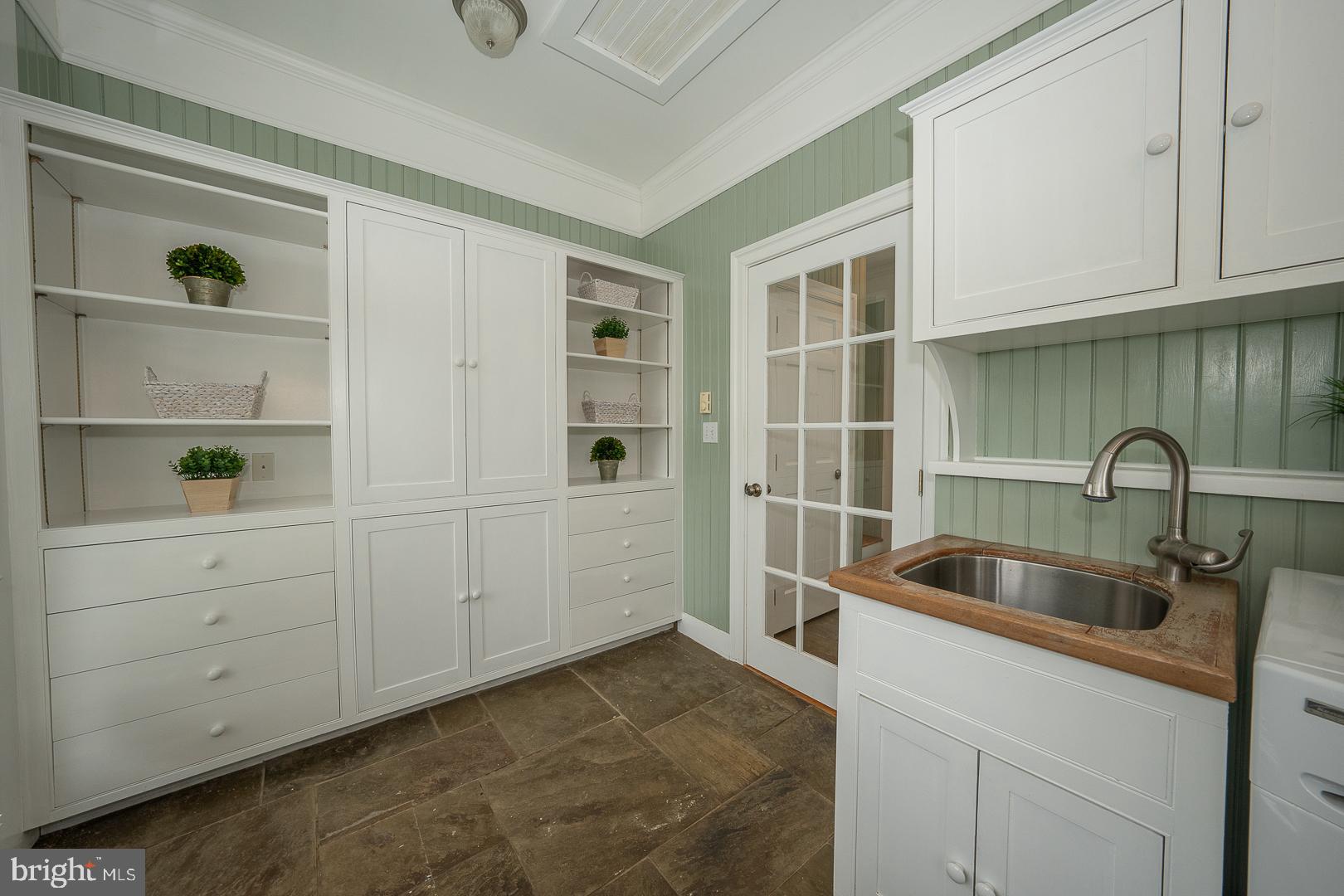 RADNOR HUNT - Residential