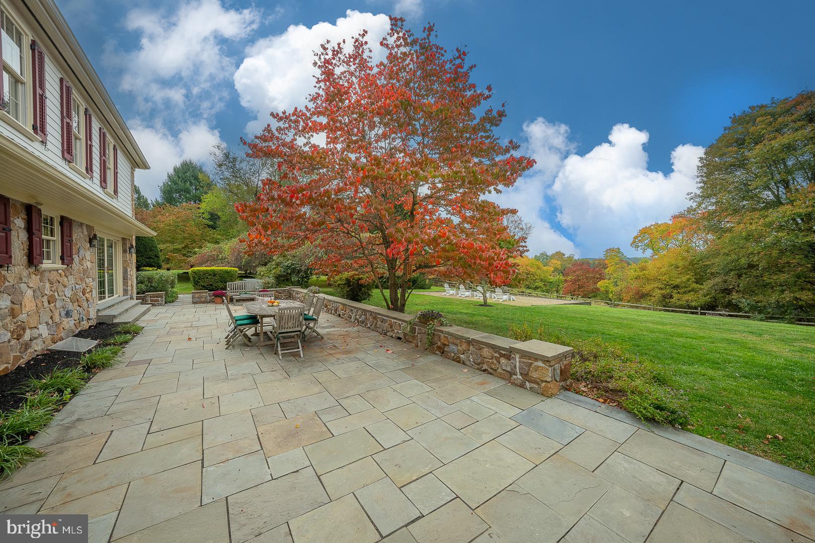 RADNOR HUNT - Residential