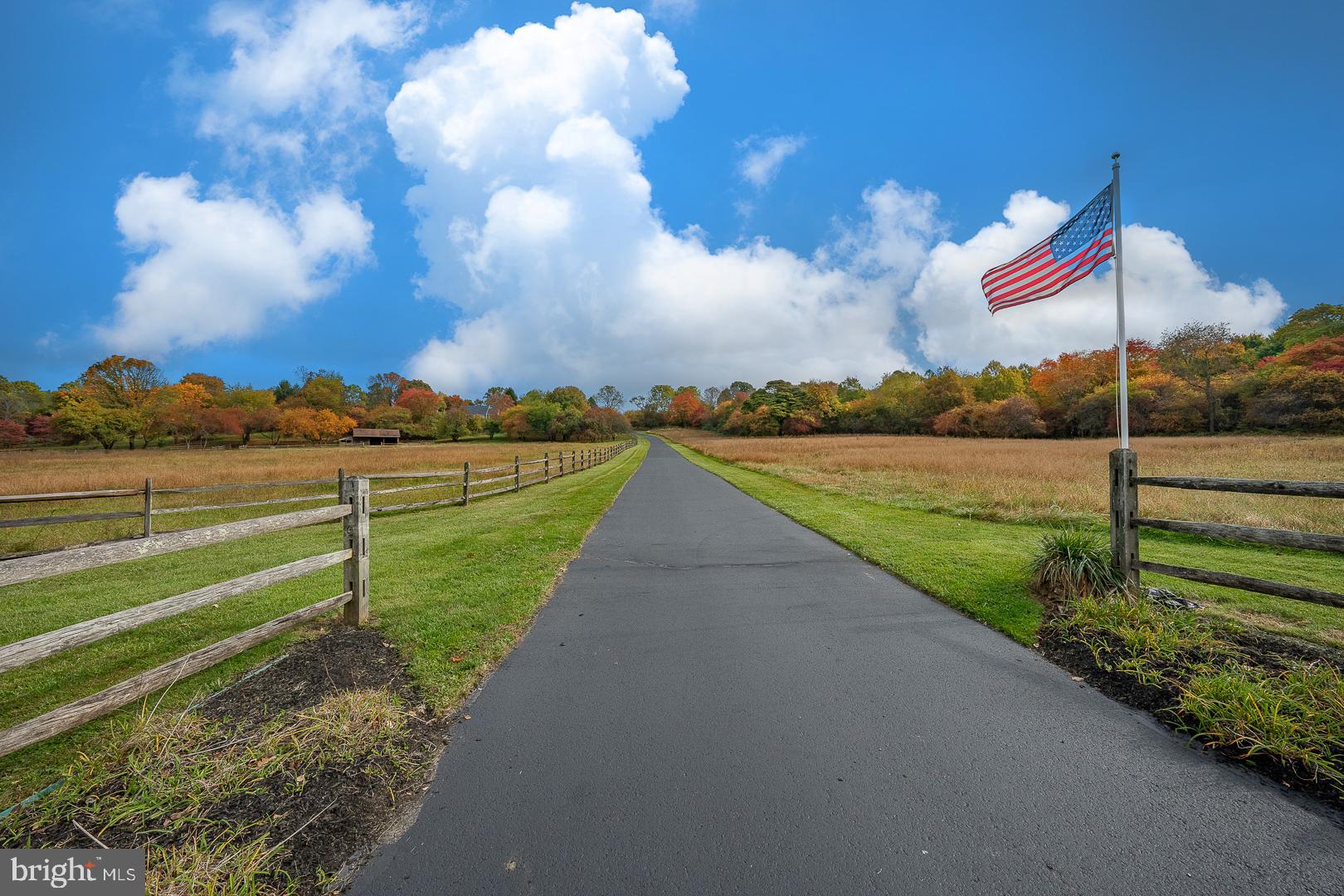 RADNOR HUNT - Residential