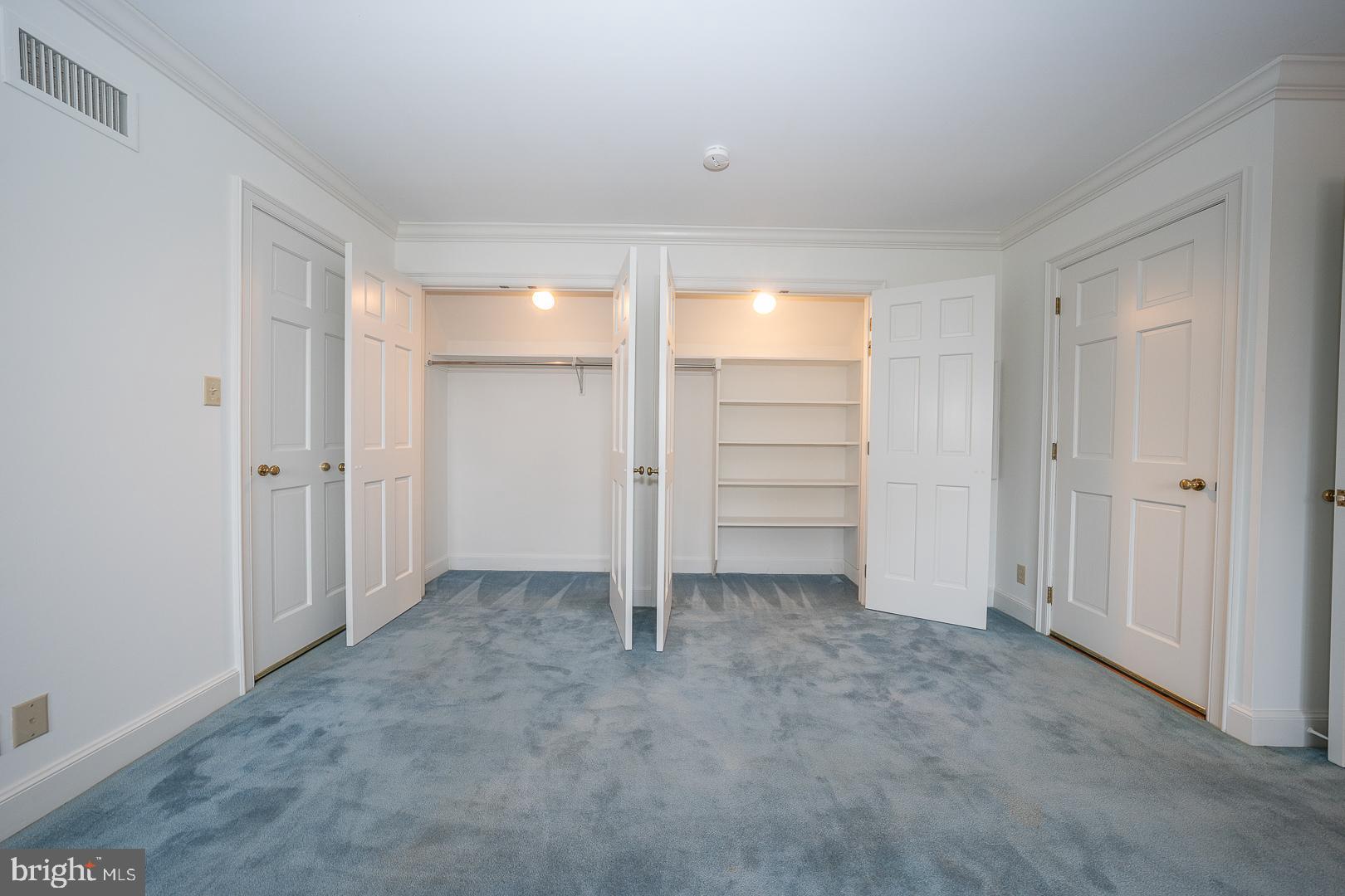RADNOR HUNT - Residential