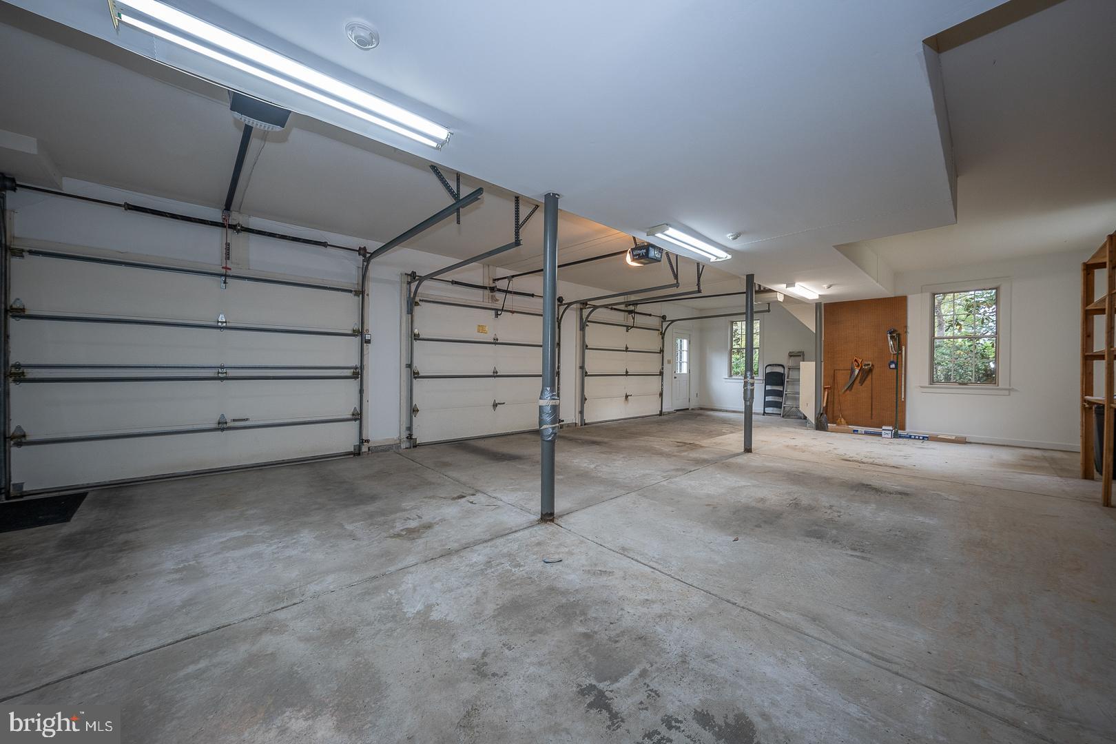 RADNOR HUNT - Residential