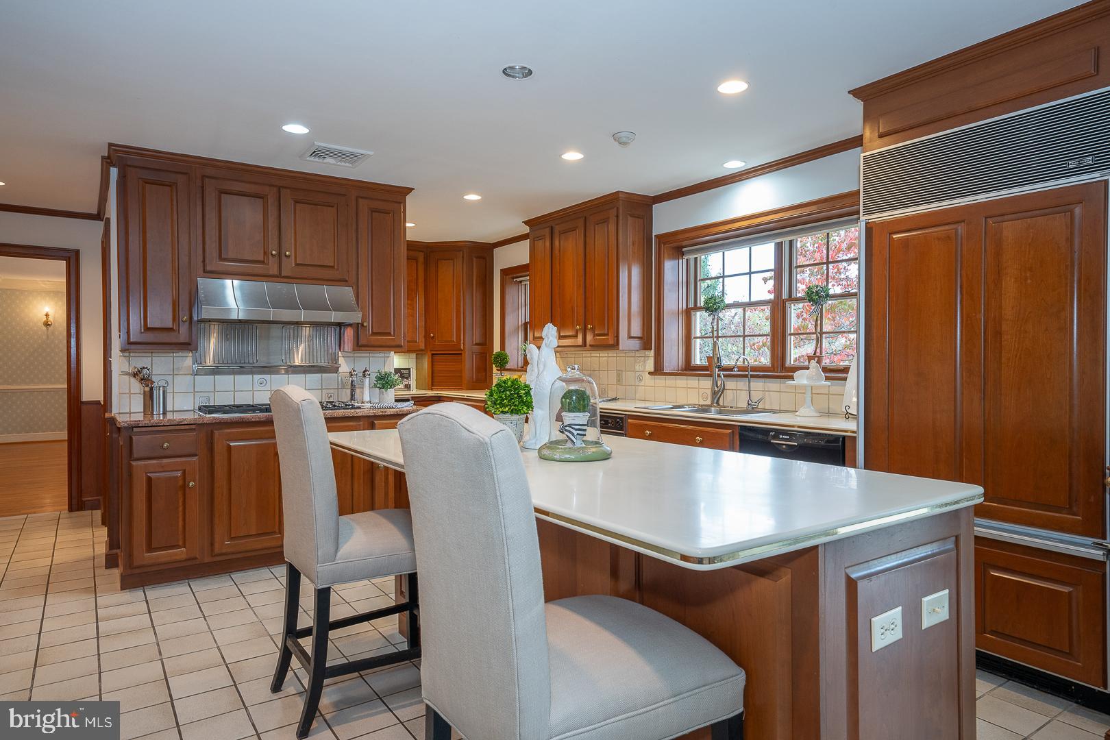 RADNOR HUNT - Residential