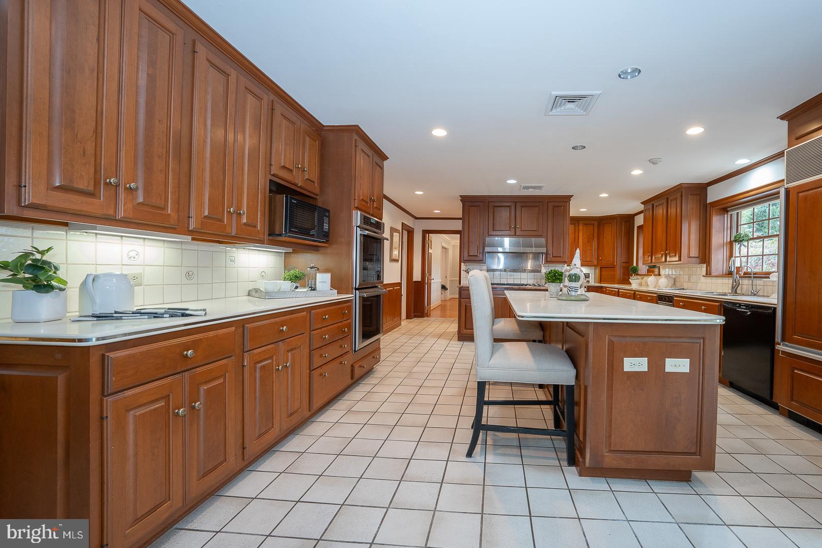 RADNOR HUNT - Residential