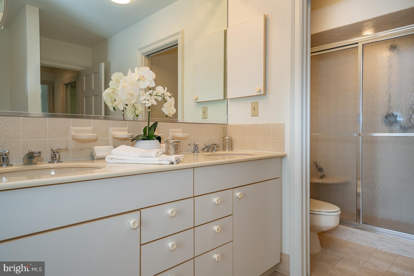 RADNOR HUNT - Residential
