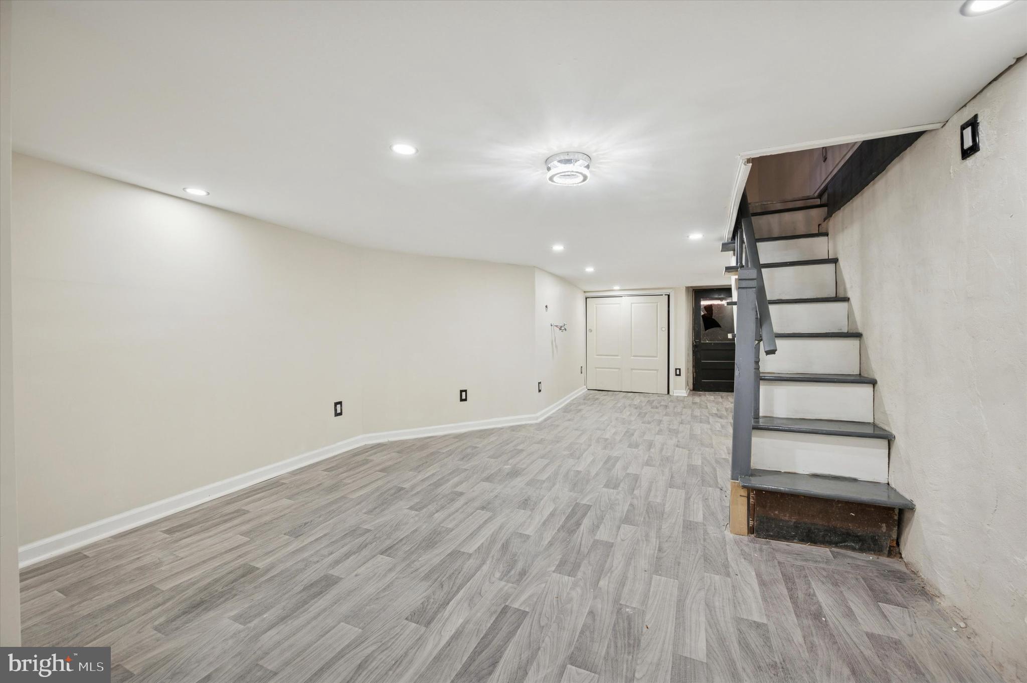 FRANKFORD - Residential