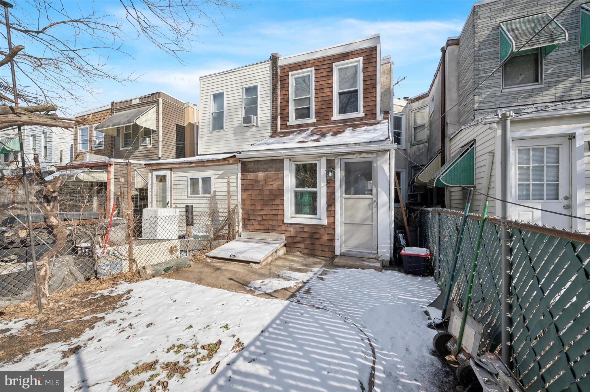 FRANKFORD - Residential