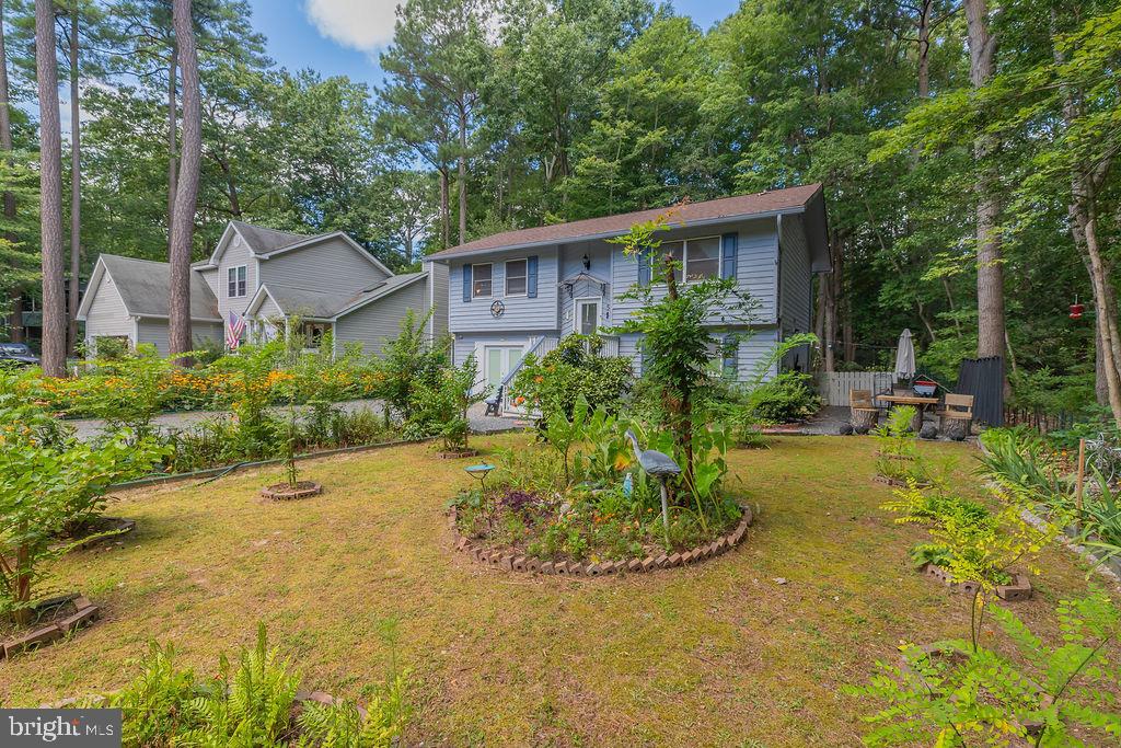 5 MOONRAKER ROAD
