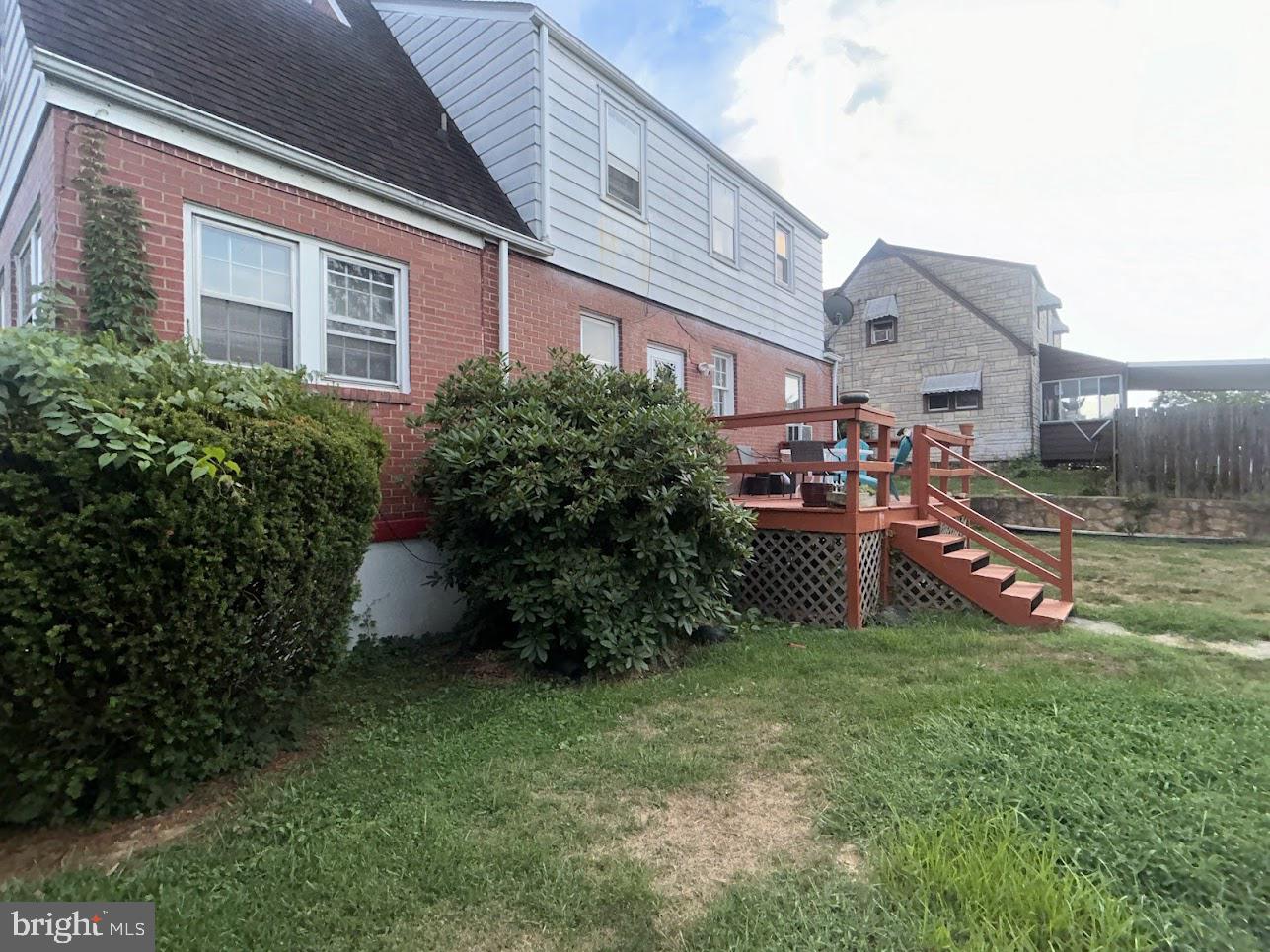 WOODSIDE - Residential