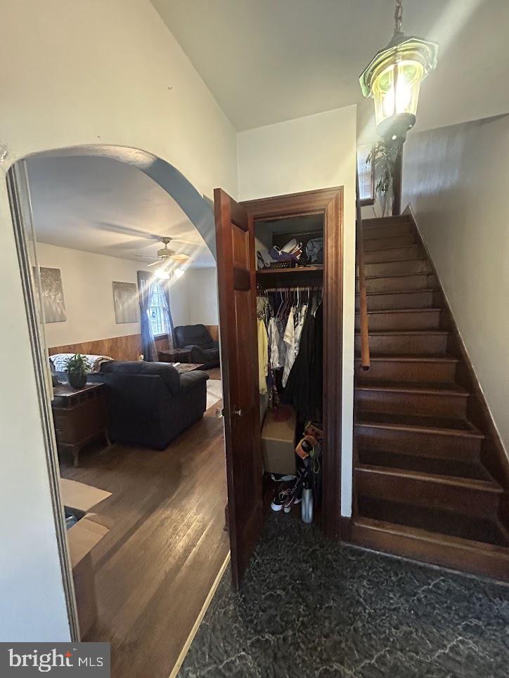 WOODSIDE - Residential