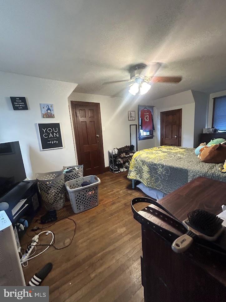 WOODSIDE - Residential