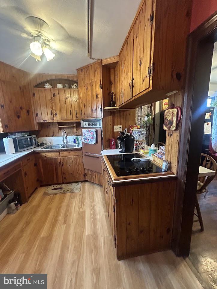 WOODSIDE - Residential