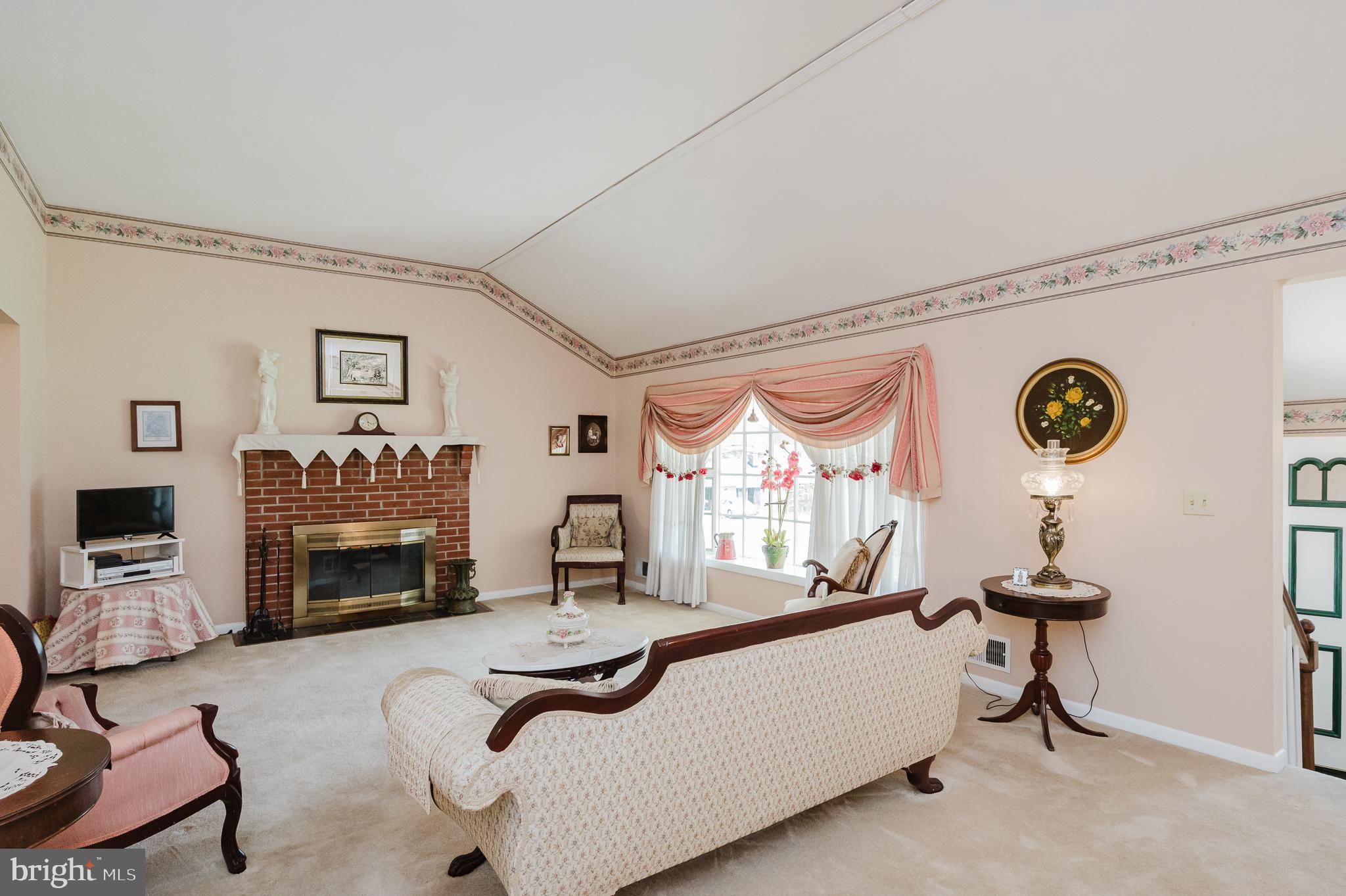 OAKLYN MANOR - Residential