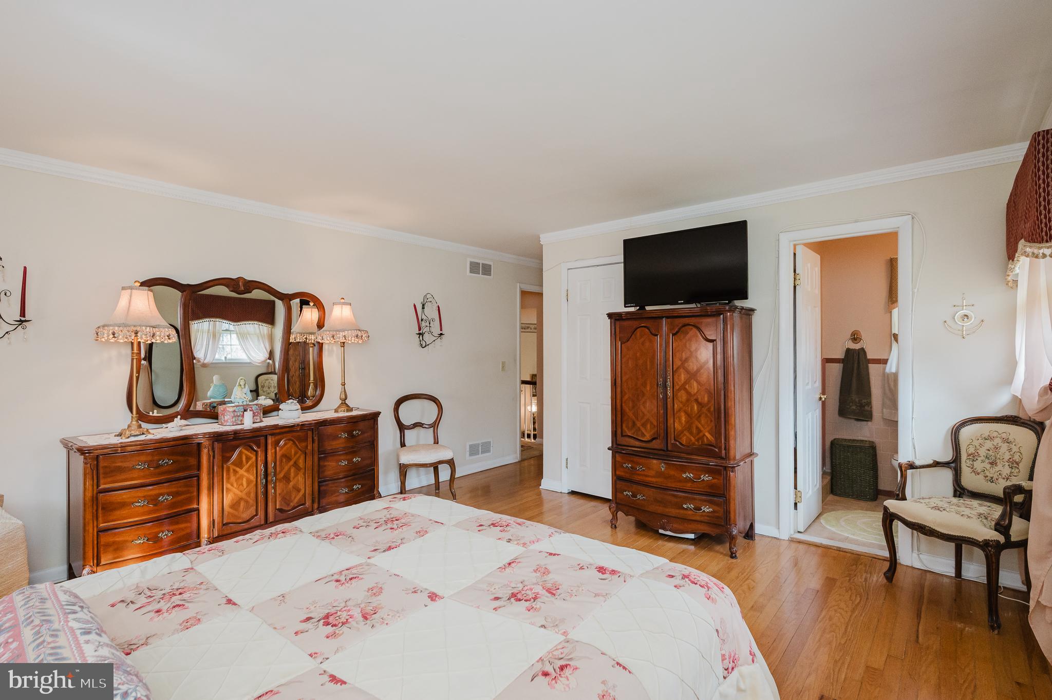 OAKLYN MANOR - Residential