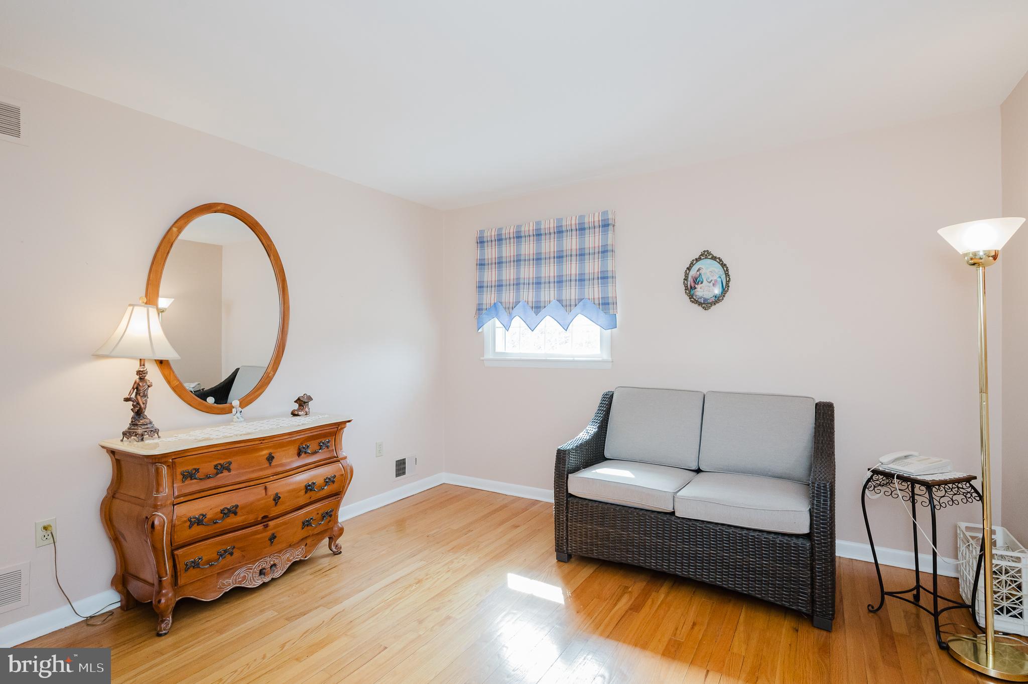 OAKLYN MANOR - Residential