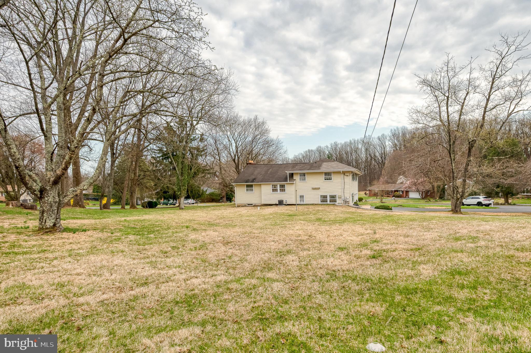 OAKLYN MANOR - Residential