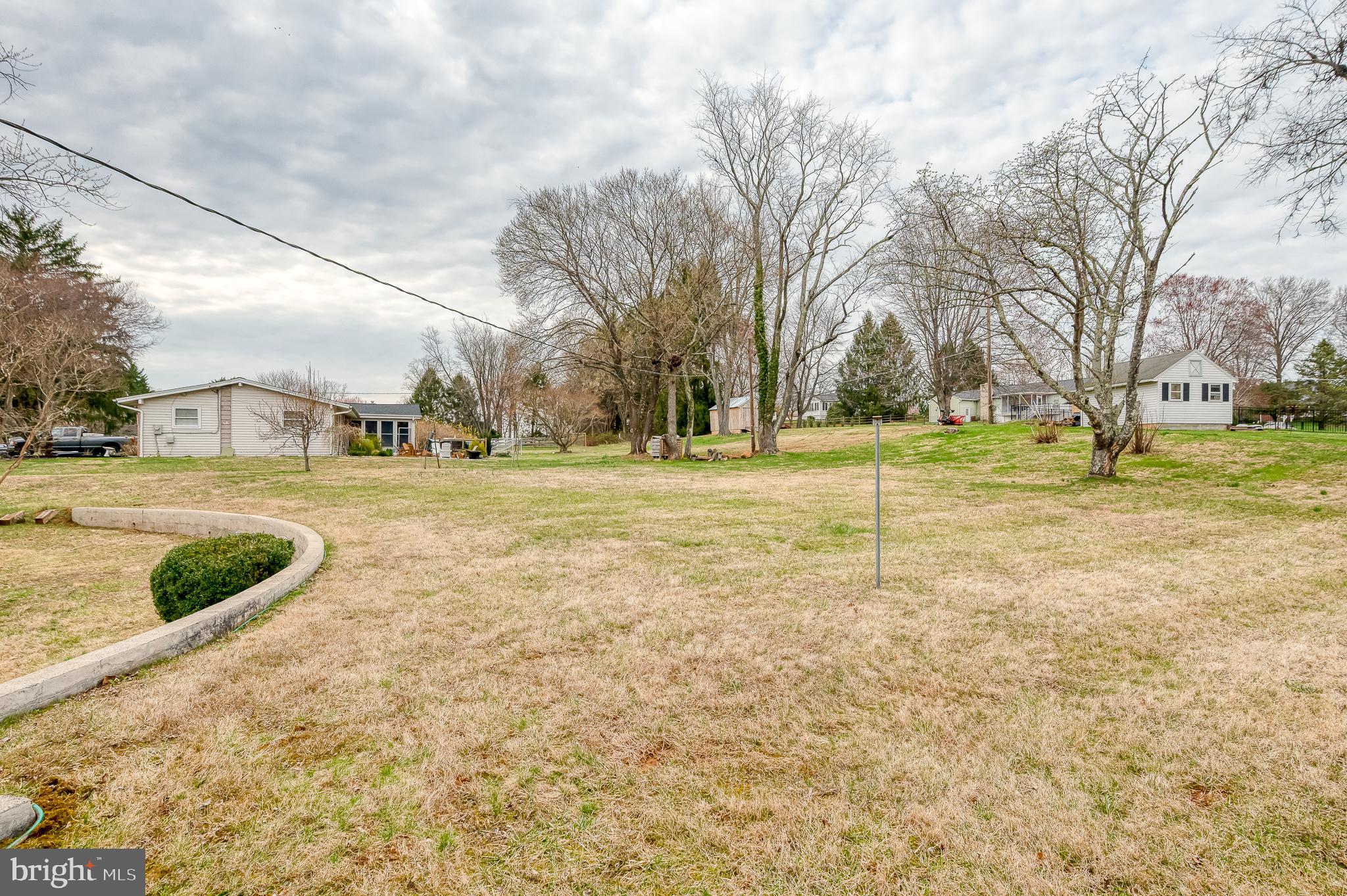 OAKLYN MANOR - Residential