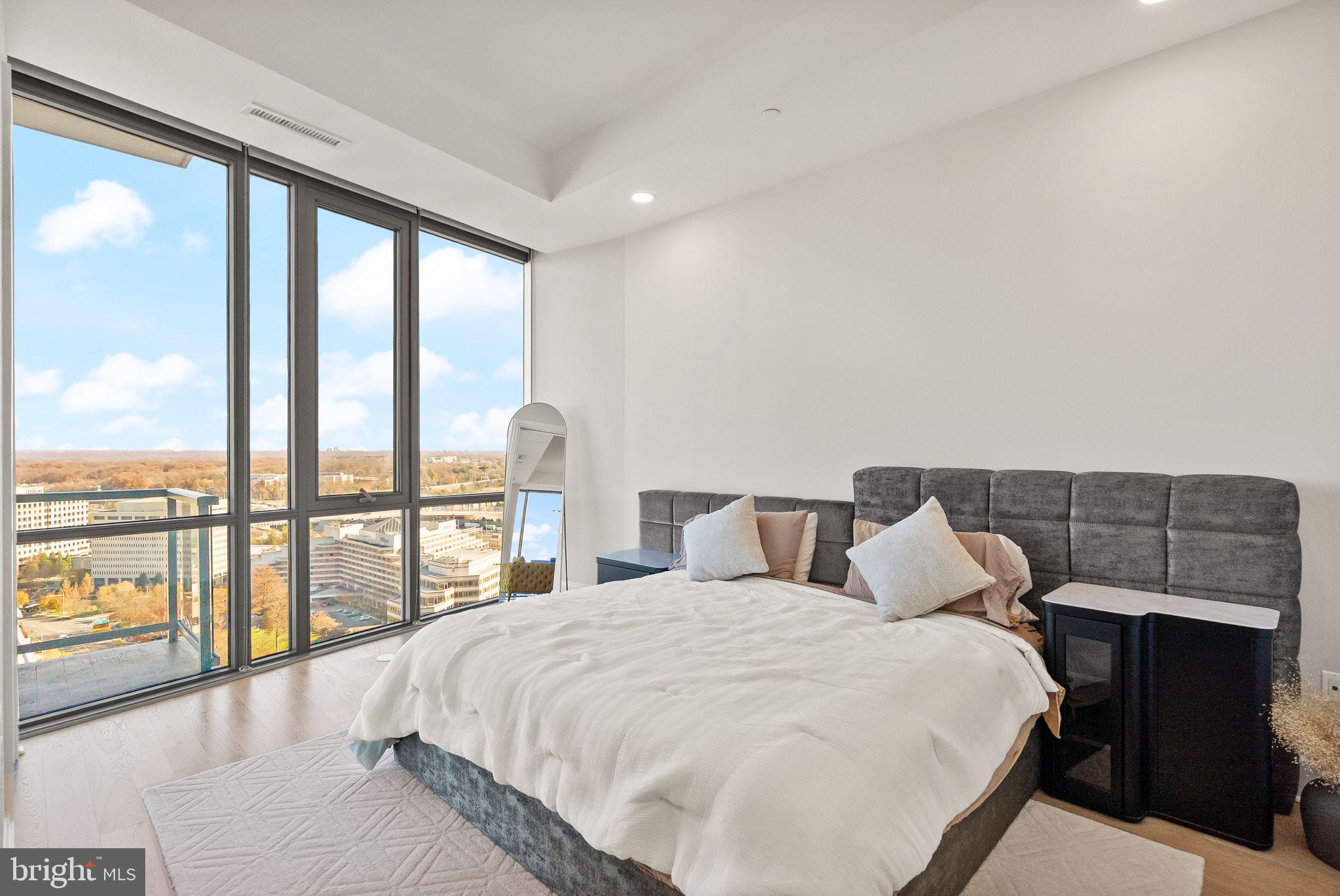 TYSONS CORNER - Residential Lease