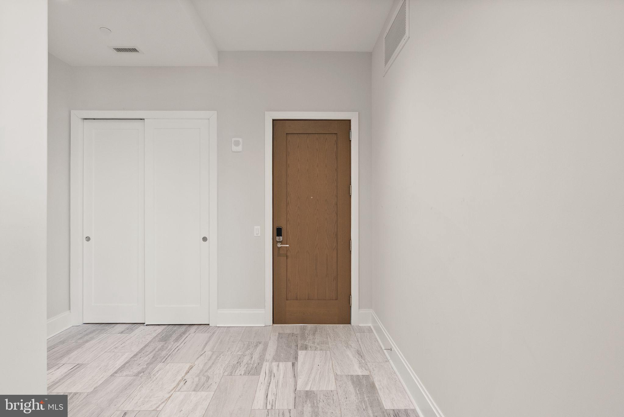 TYSONS CORNER - Residential Lease