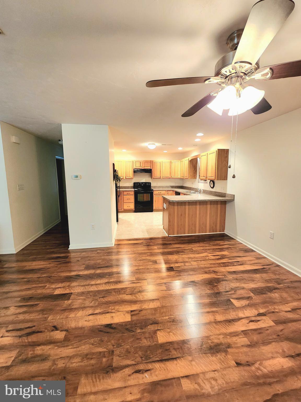 ROTH'S FARM VILLAGE CONDO - Residential