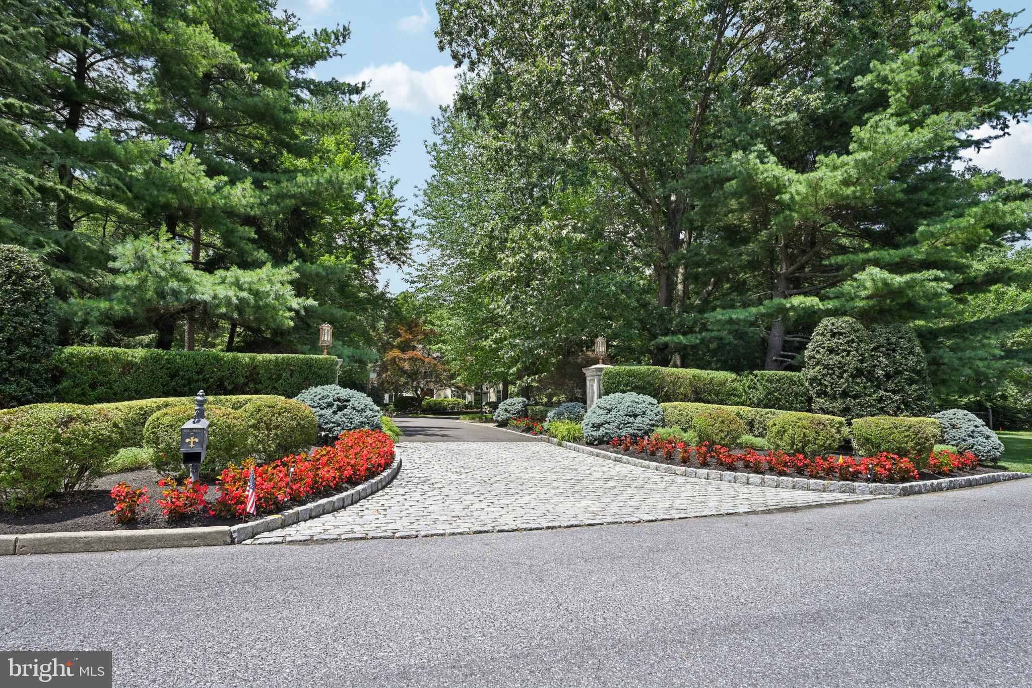12 COVE ROAD