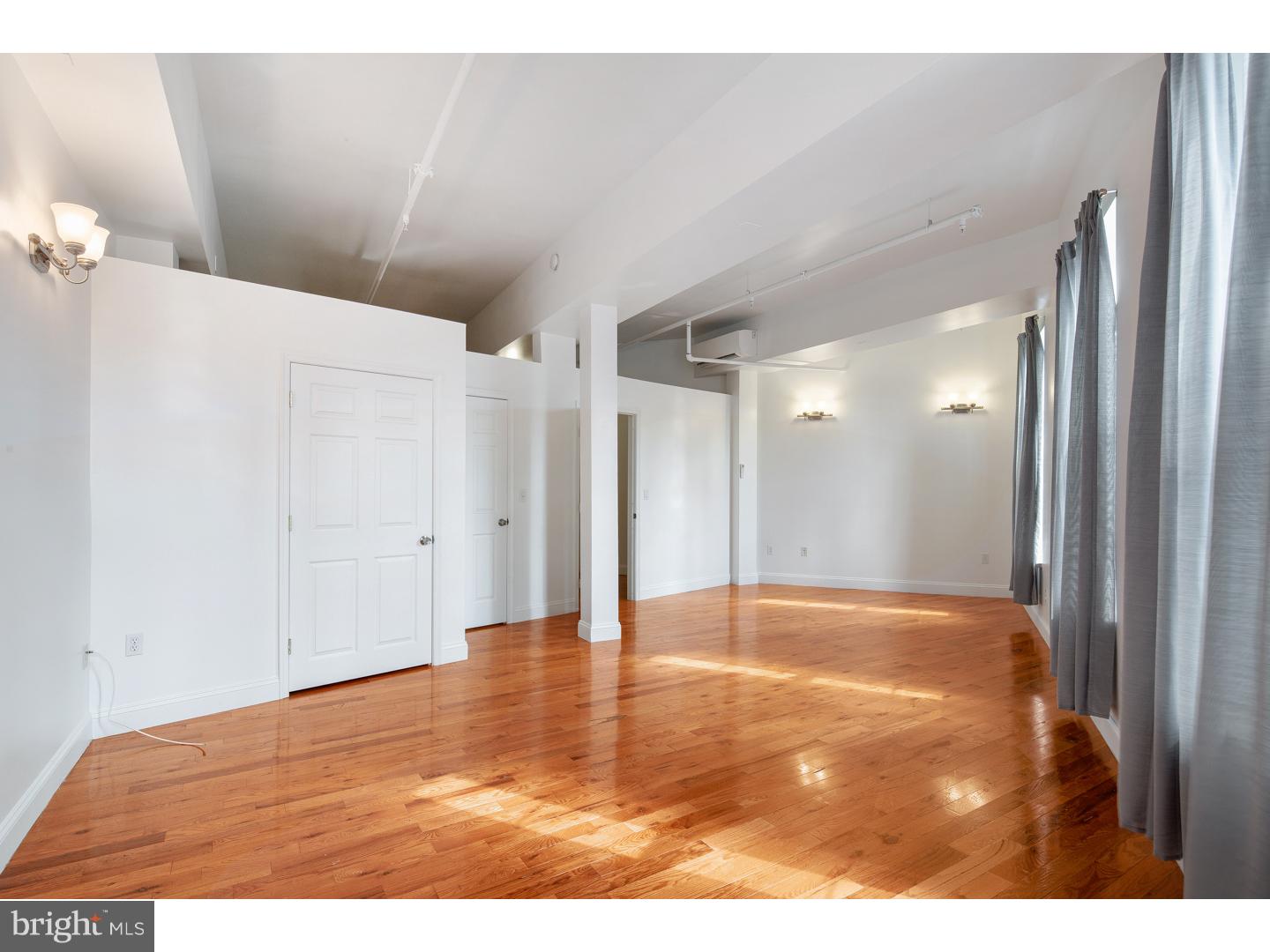 SPRING ARTS - Residential Lease