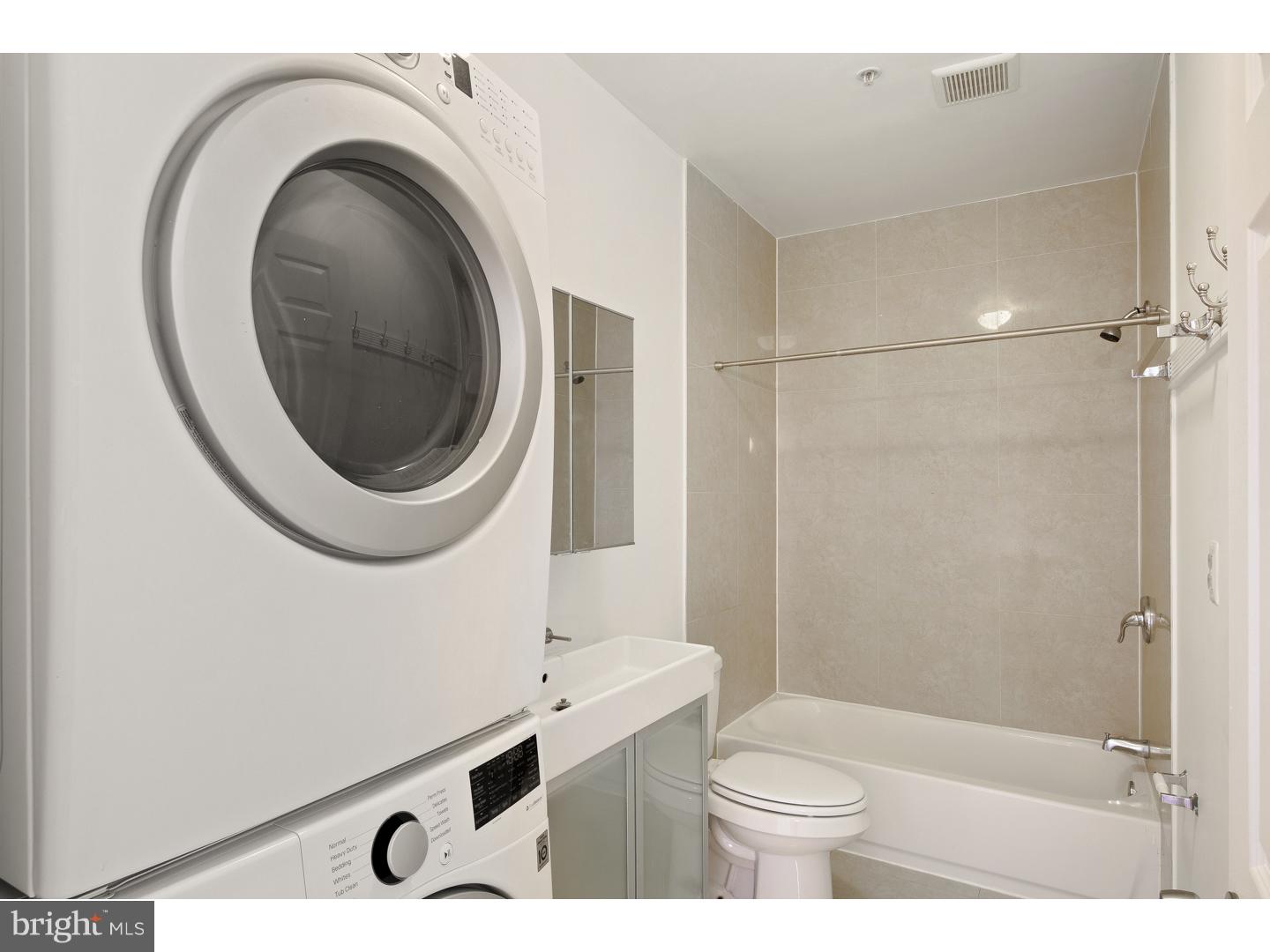 SPRING ARTS - Residential Lease