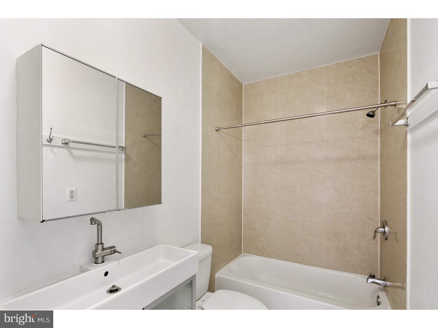 SPRING ARTS - Residential Lease