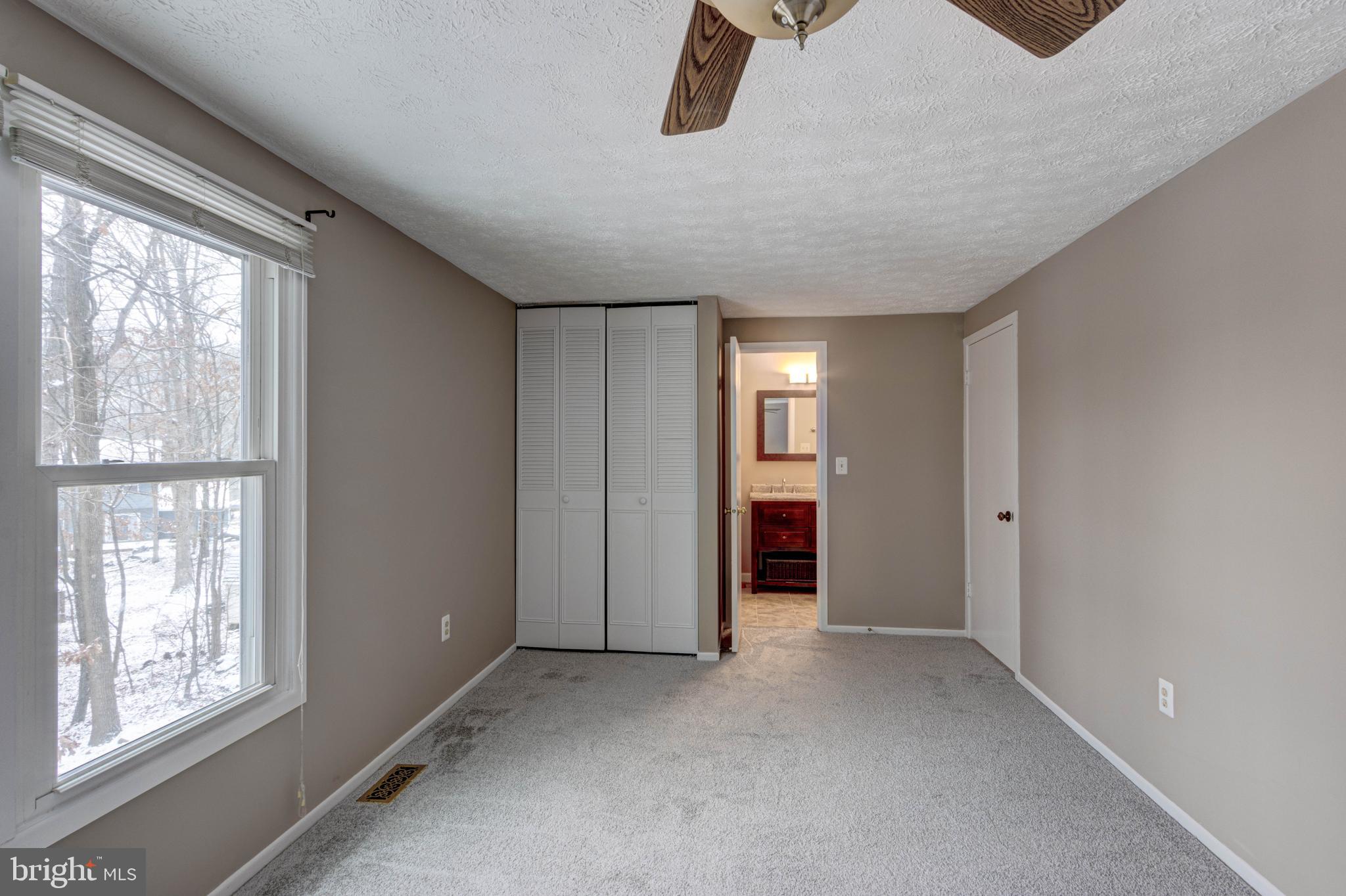 WOODBRIDGE VALLEY - Residential