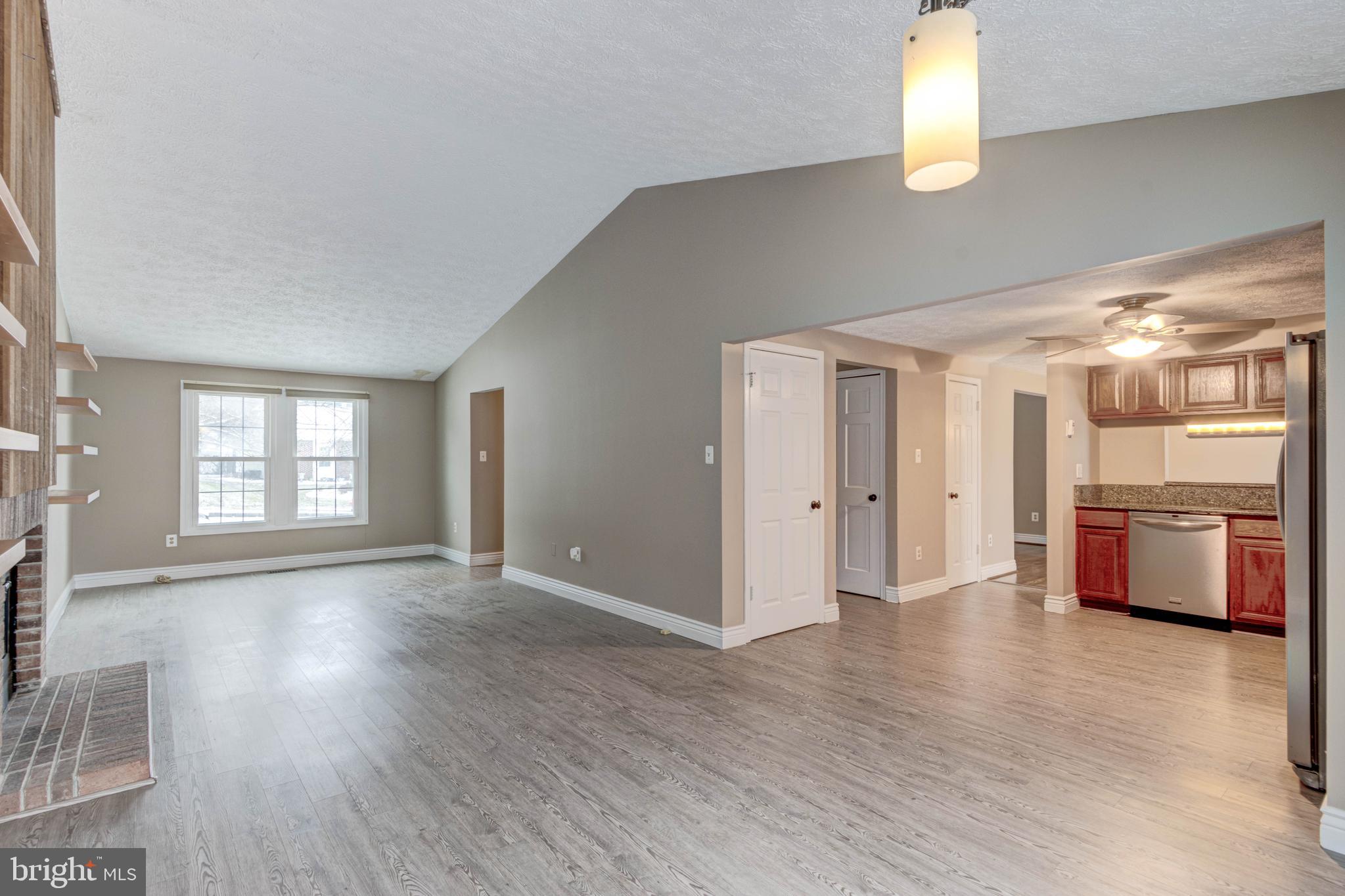 WOODBRIDGE VALLEY - Residential