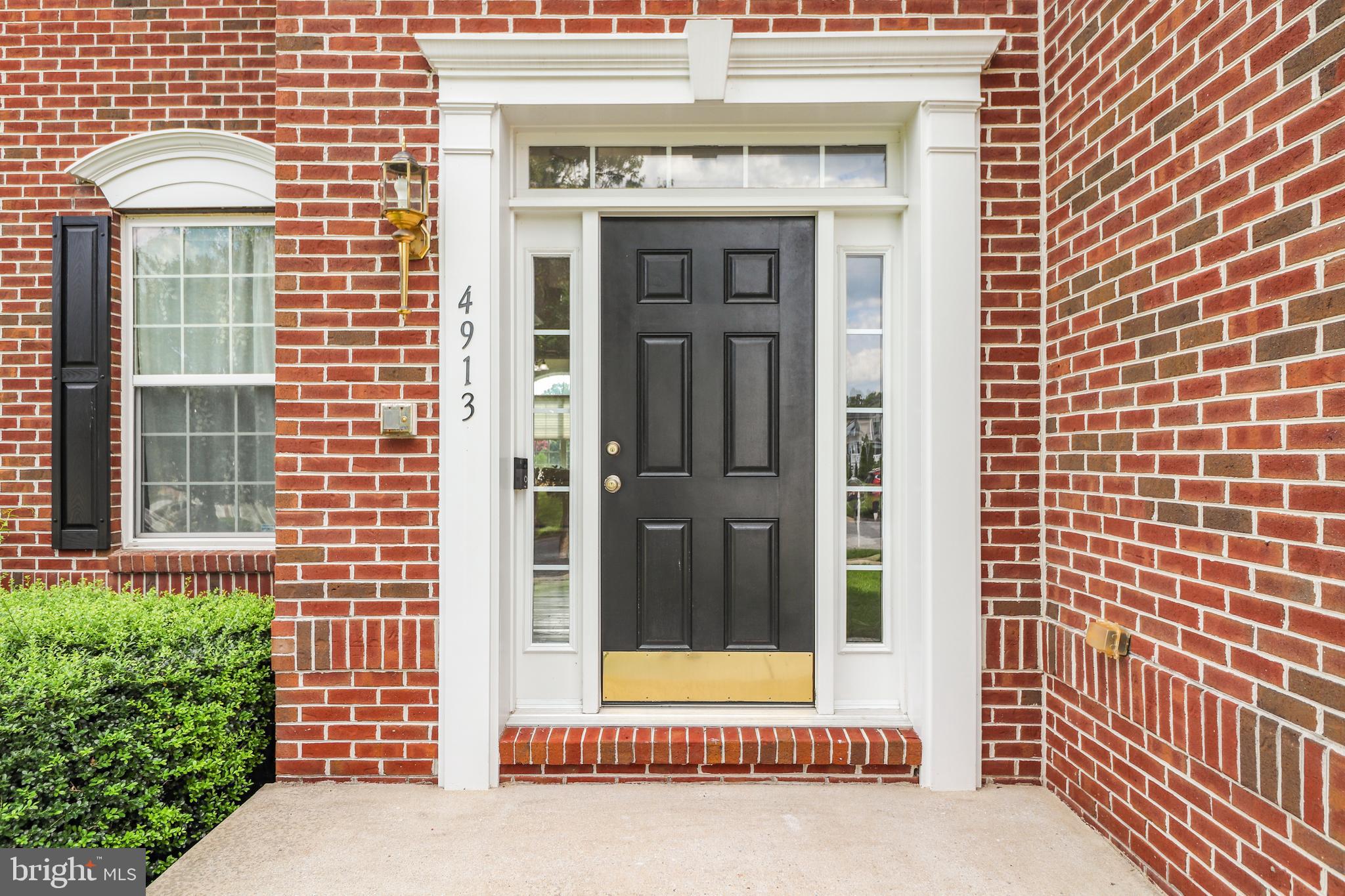 4913 OWENS COURT