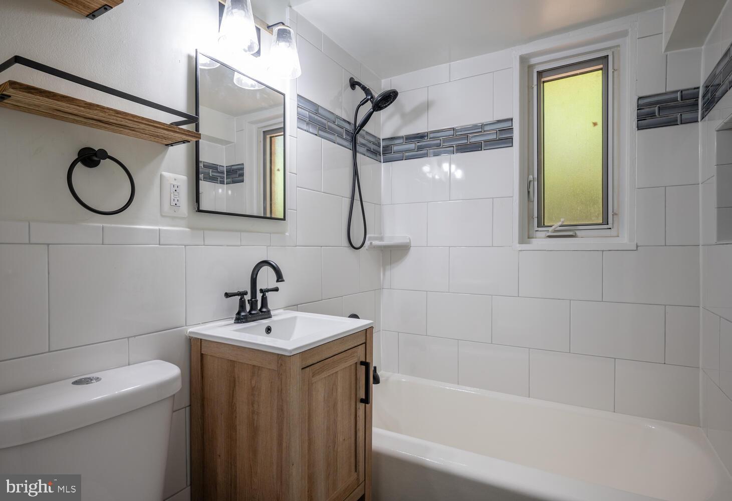 PARKSIDE CONDOMINIUMS - Residential