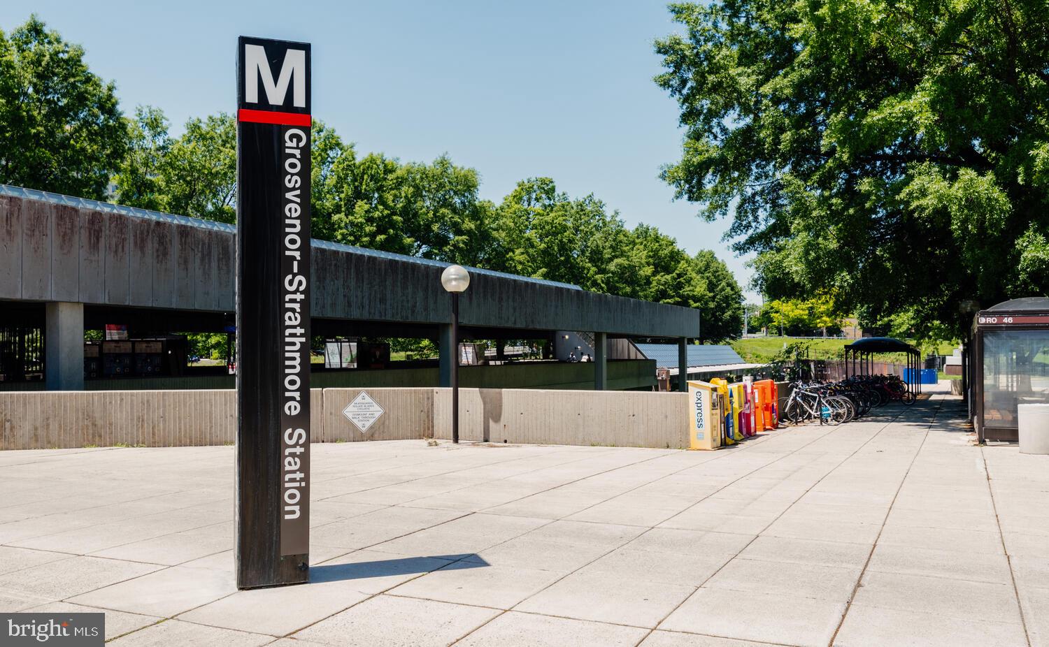 PARKSIDE CONDOMINIUMS - Residential