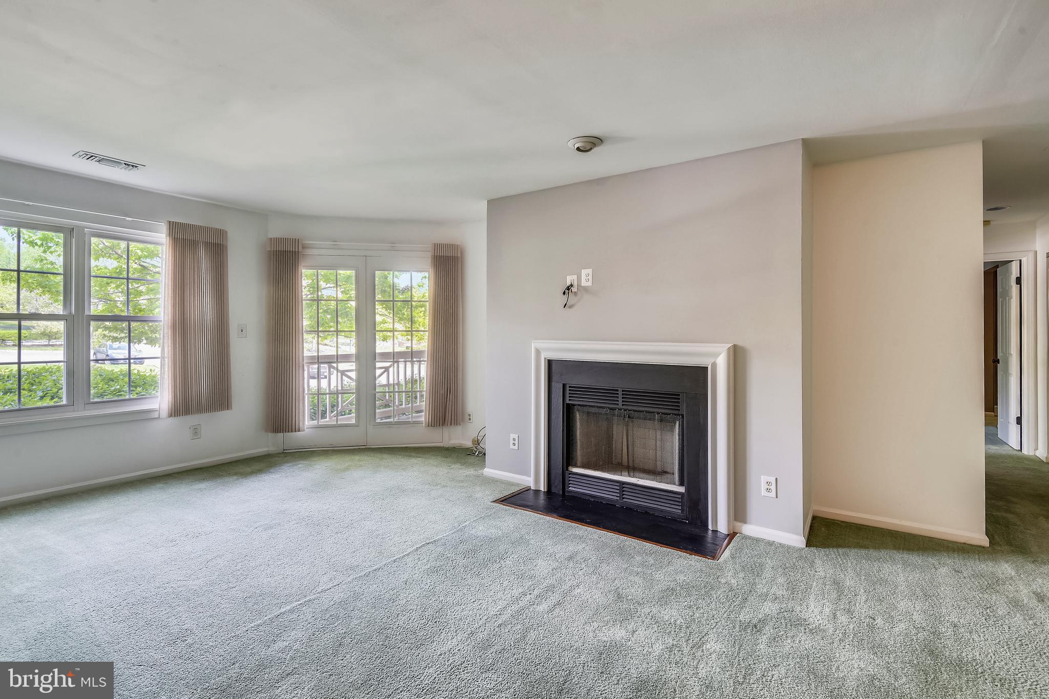 STRATFORD PLACE AT KINGS - Residential