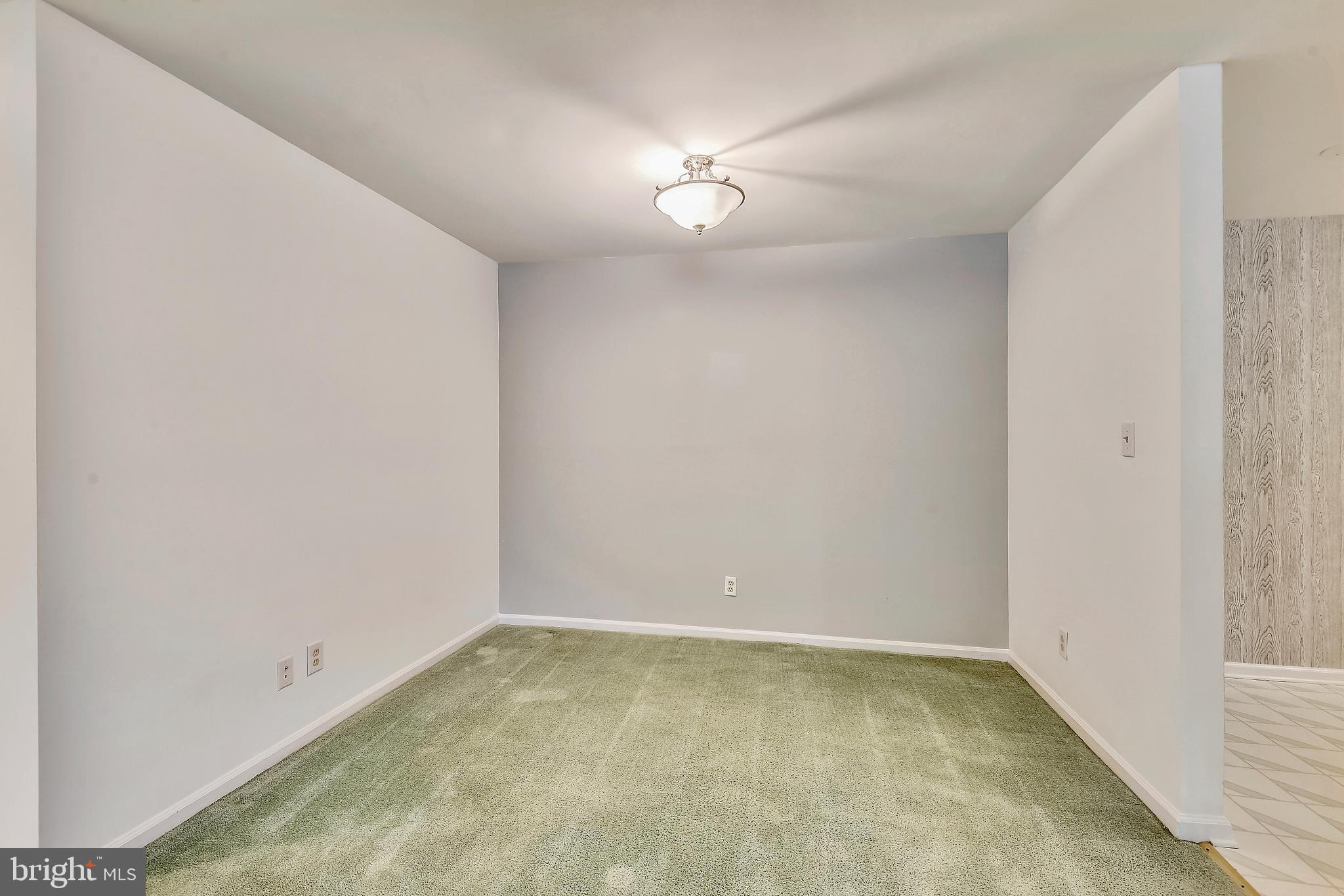 STRATFORD PLACE AT KINGS - Residential