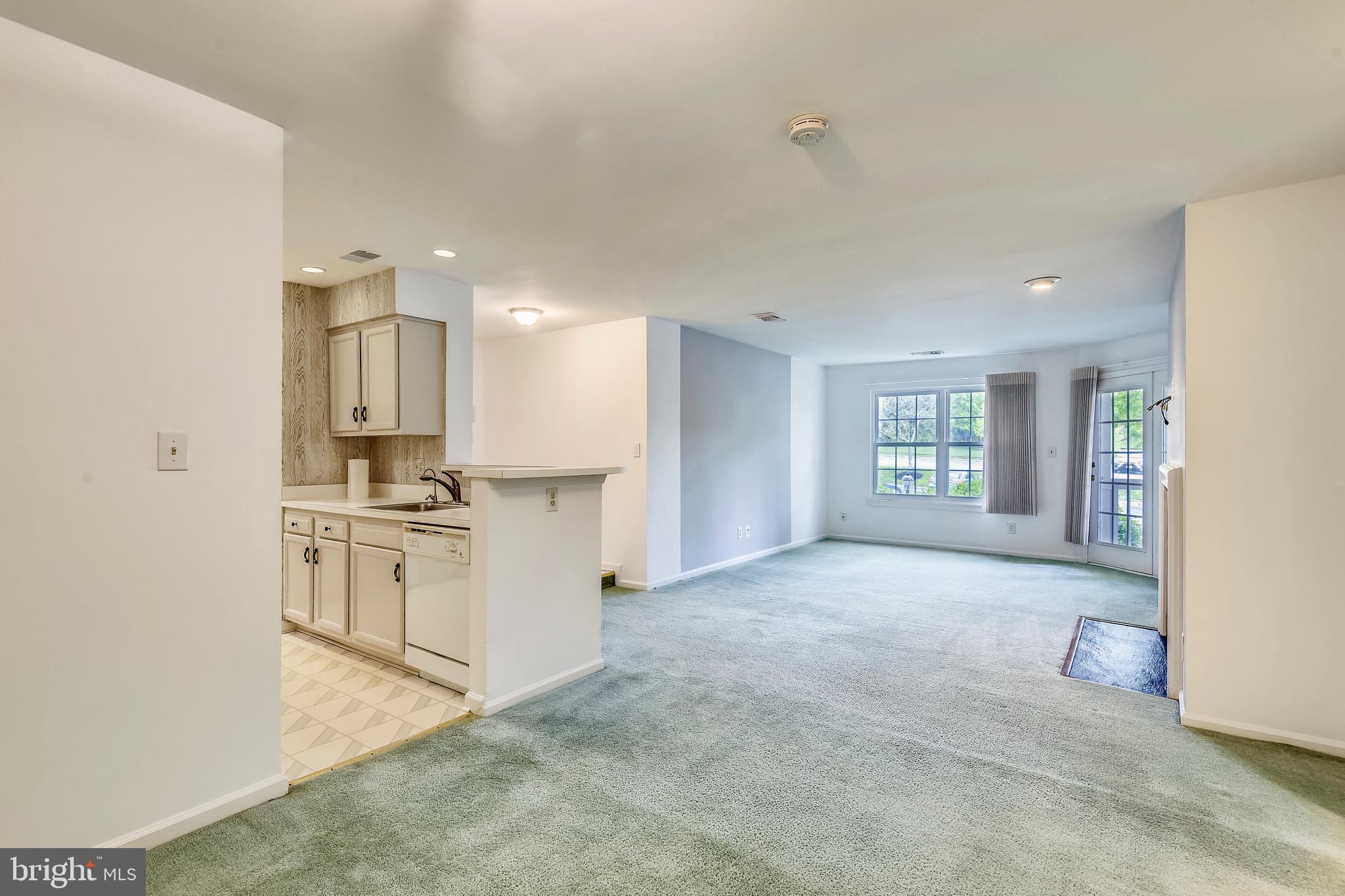 STRATFORD PLACE AT KINGS - Residential