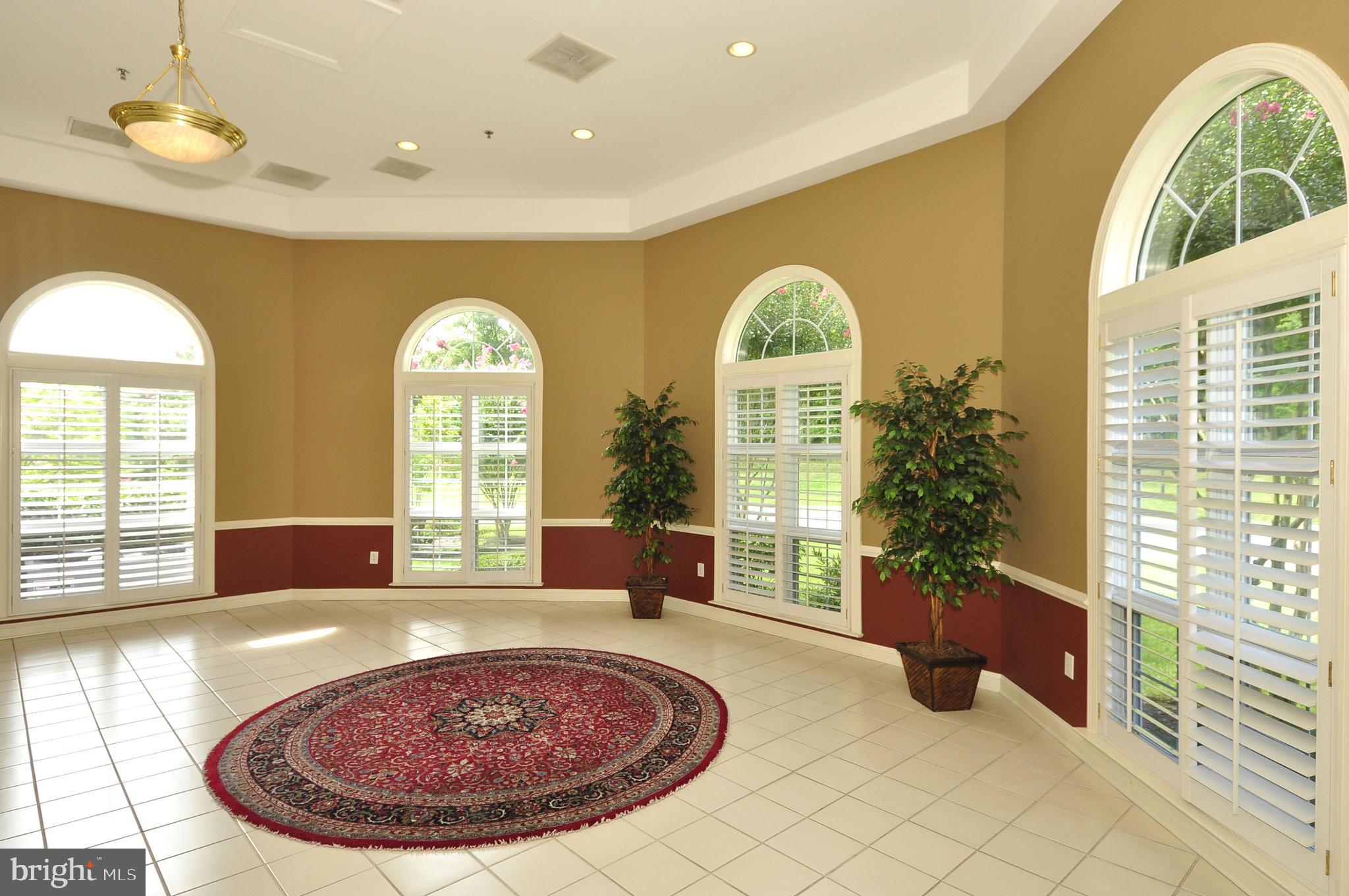 STRATFORD PLACE AT KINGS - Residential