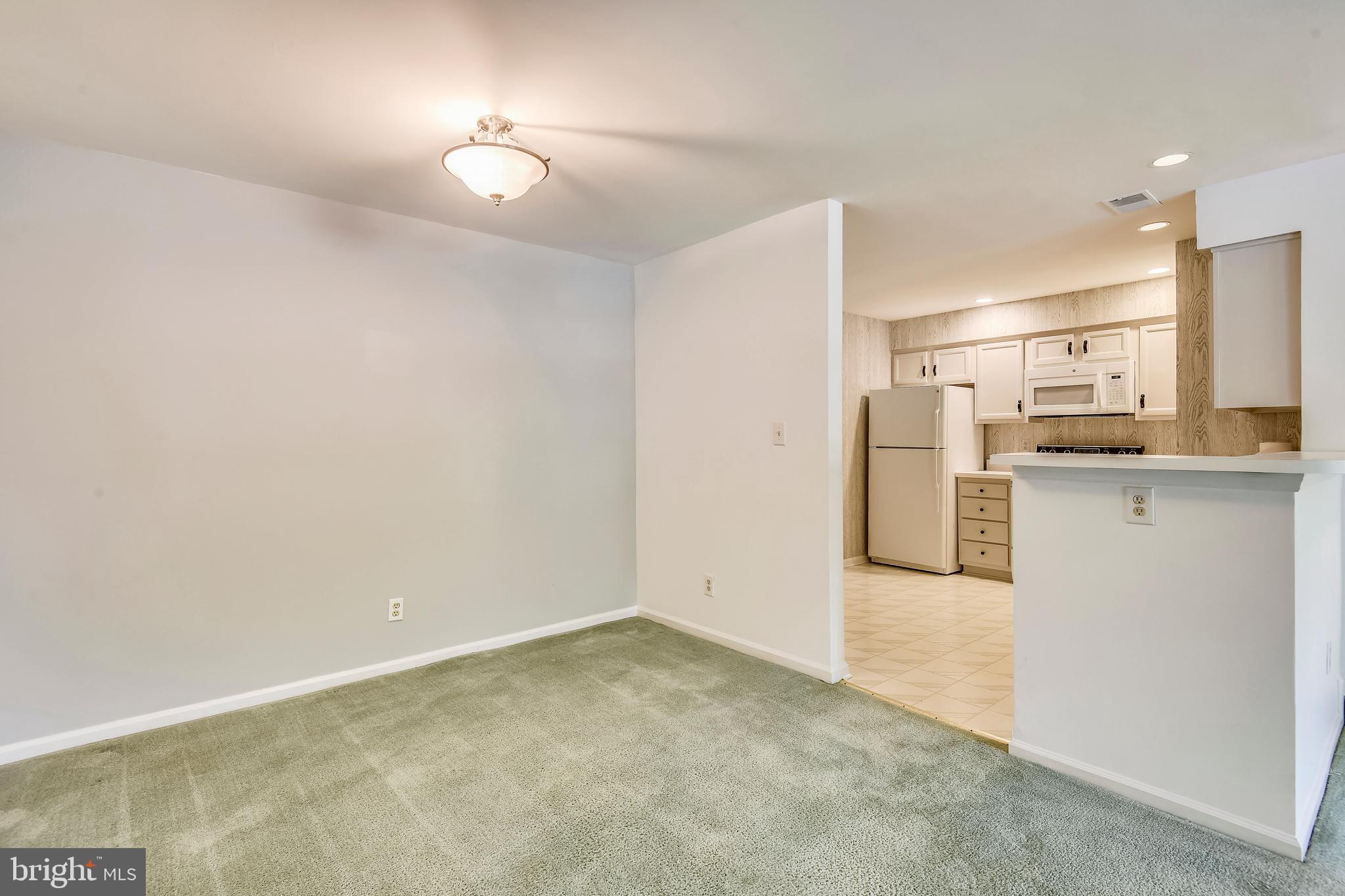 STRATFORD PLACE AT KINGS - Residential