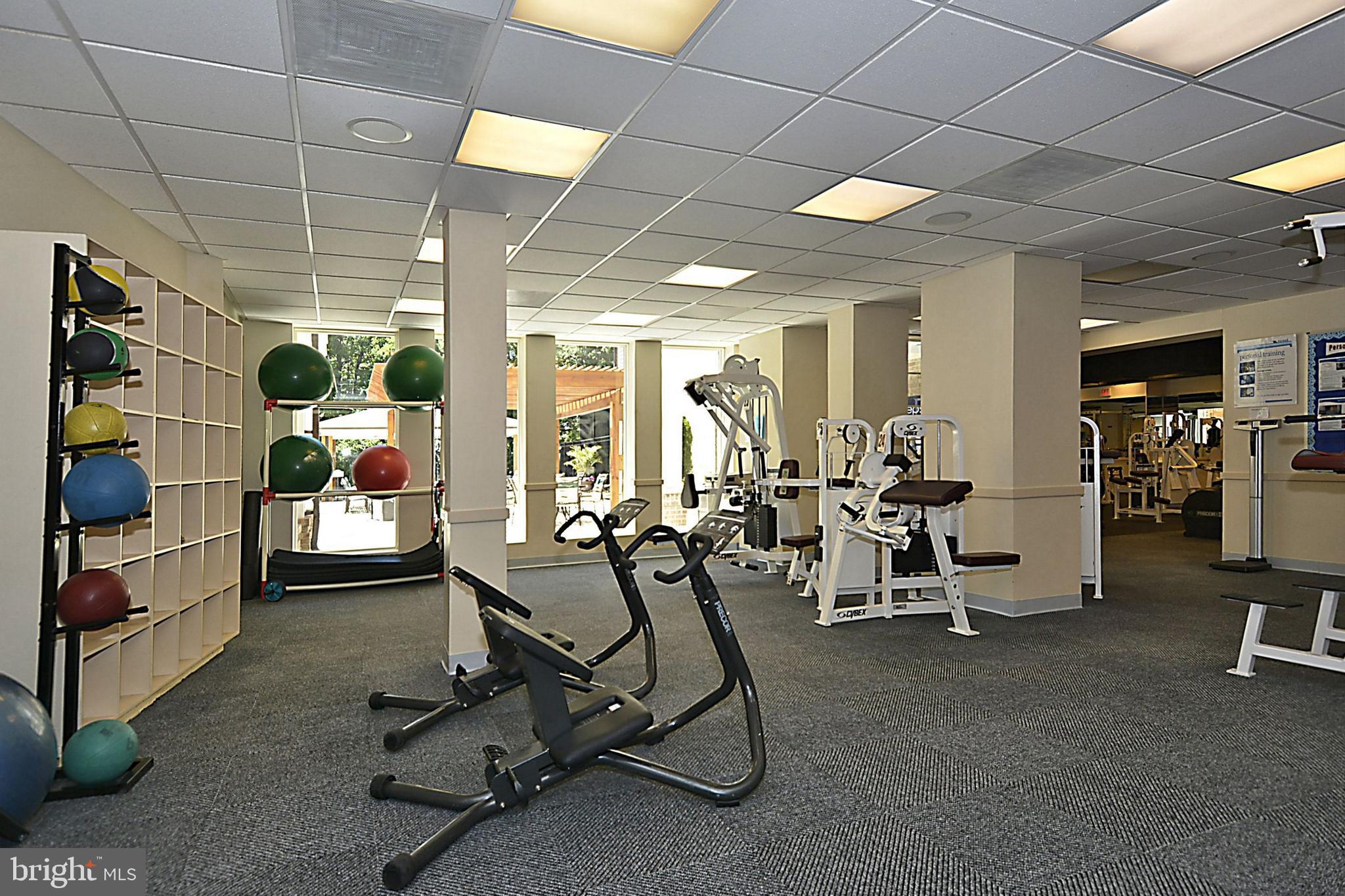 STRATFORD PLACE AT KINGS - Residential