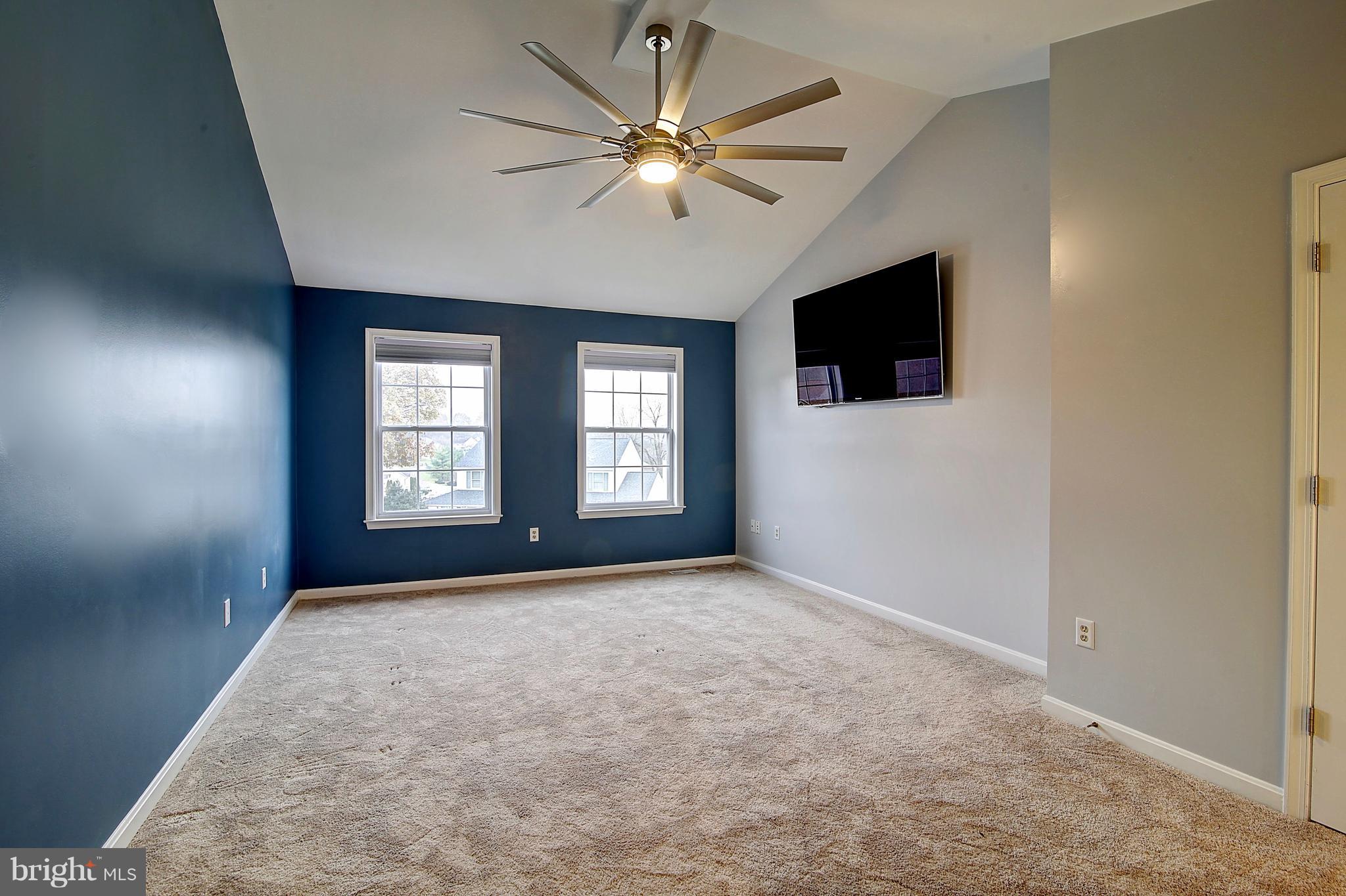 FAIRWAY MEADOWS - Residential