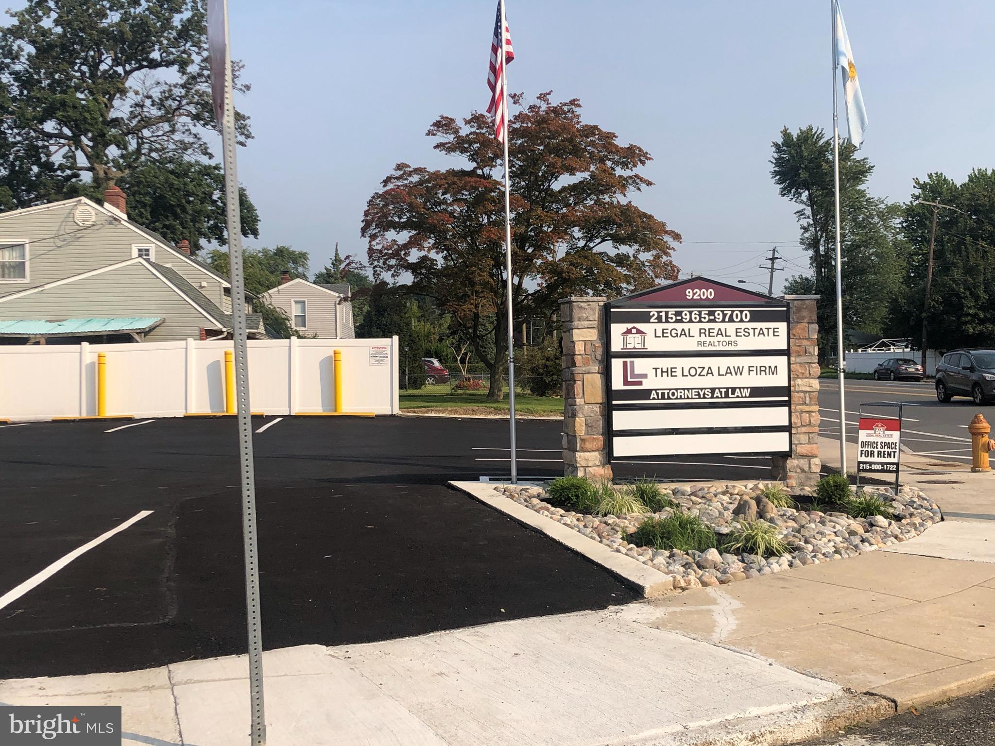 ACADEMY GARDENS - Commercial Lease